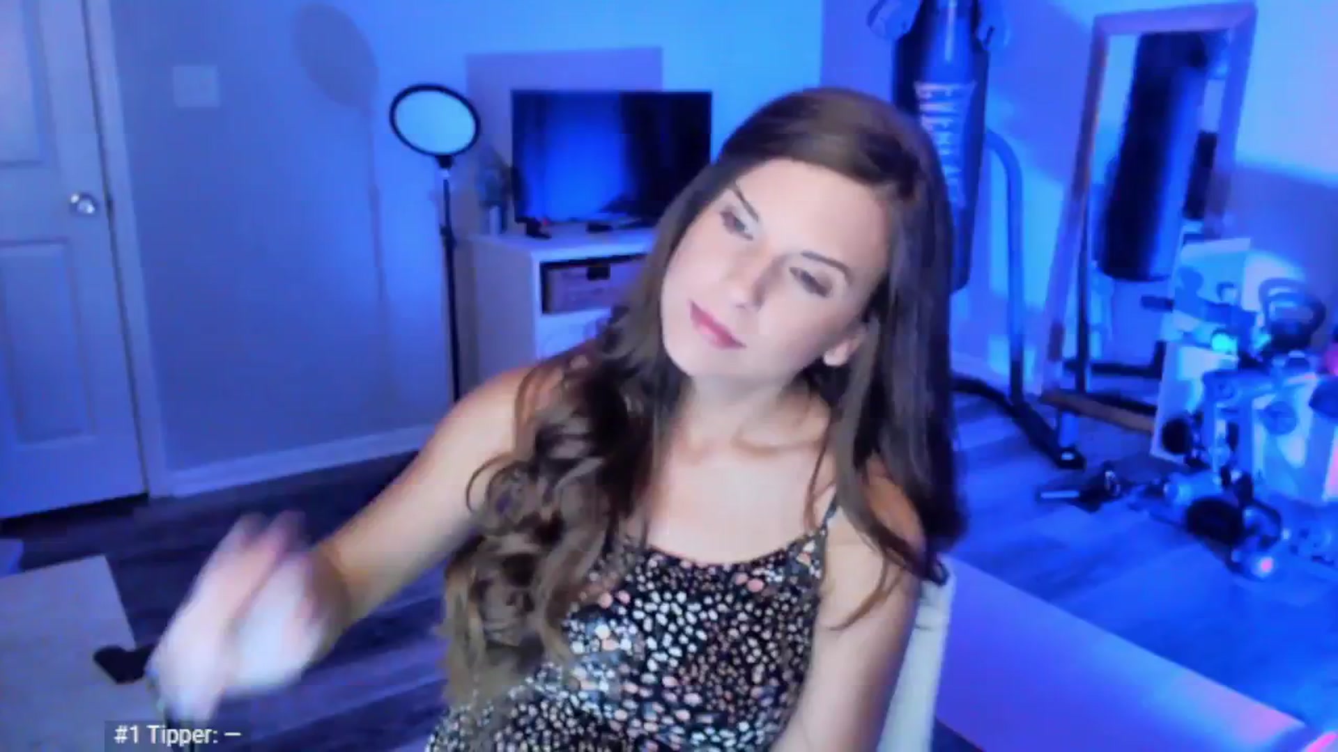 Gallery image thumbnail from Anna__Online's myfreecams stream on, 04/10/2025, 03:20 image 1 of 20