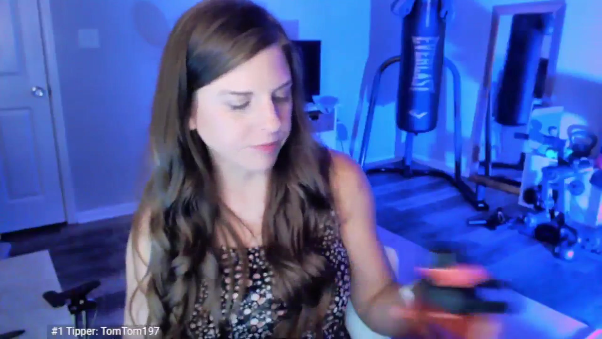Gallery image thumbnail from Anna__Online's myfreecams stream on, 04/10/2025, 03:20 image 11 of 20