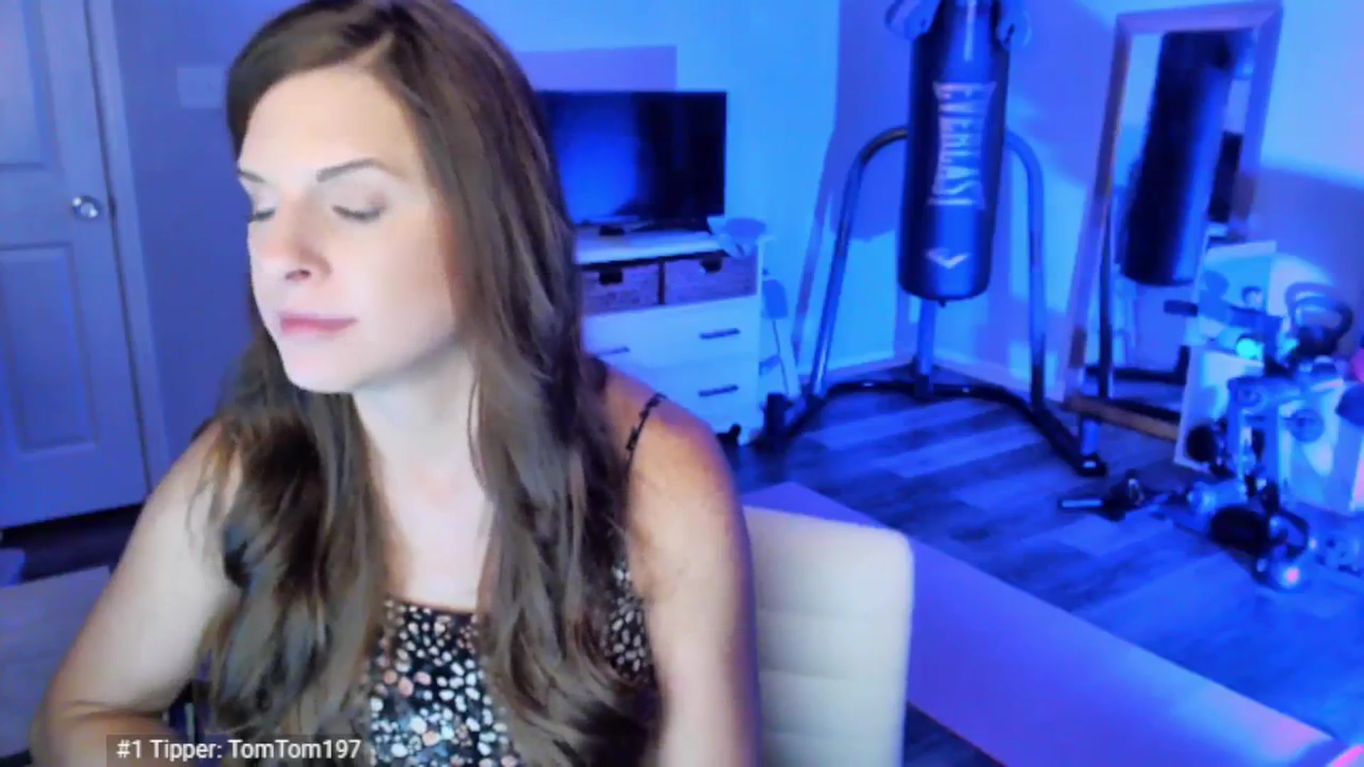 Gallery image thumbnail from Anna__Online's myfreecams stream on, 04/10/2025, 03:20 image 8 of 20