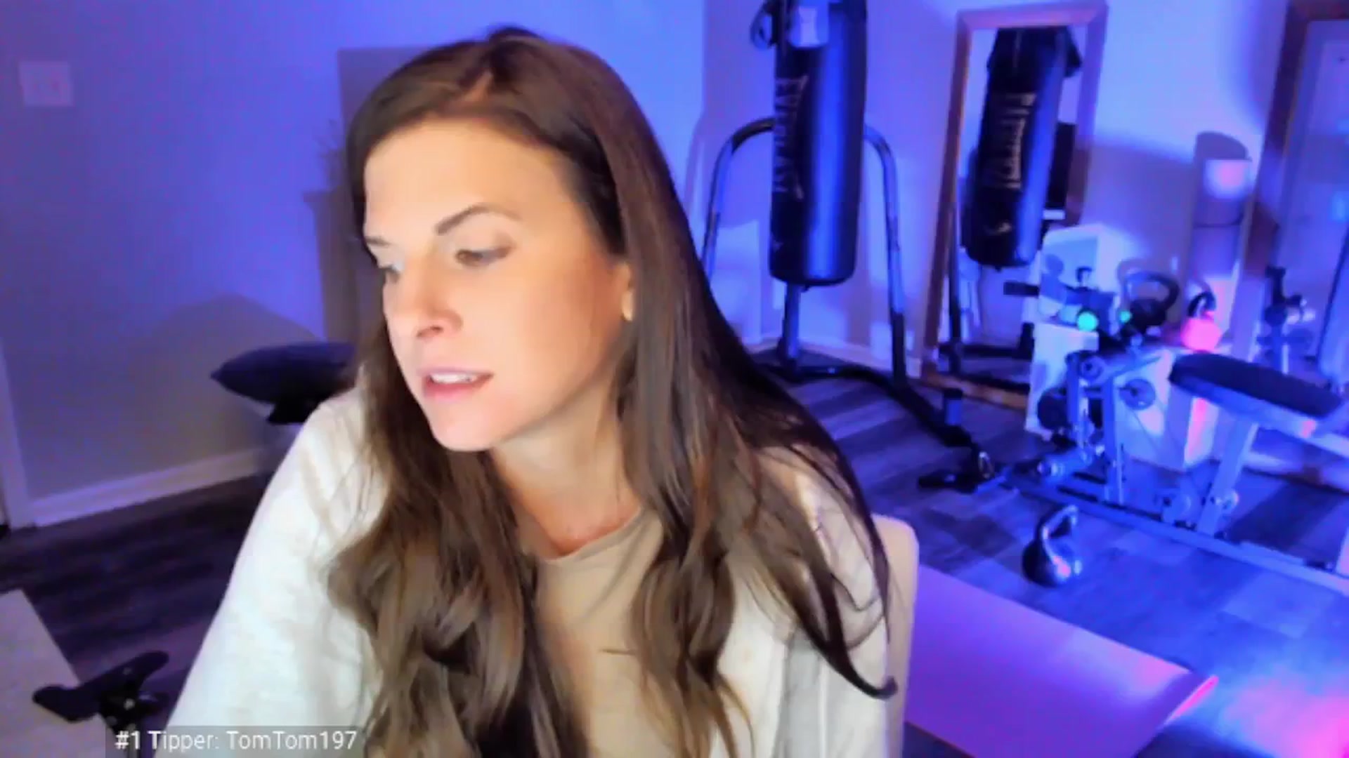 Gallery image thumbnail from Anna__Online's myfreecams stream on, 04/14/2025, 03:15 image 4 of 20