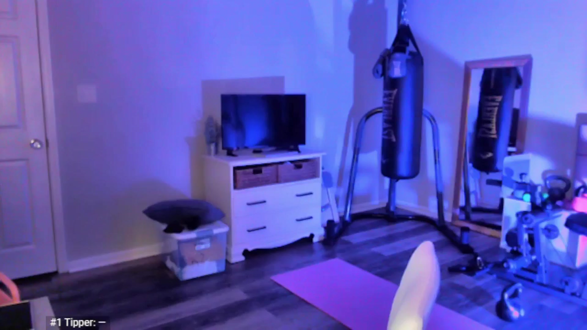 Gallery image thumbnail from Anna__Online's myfreecams stream on, 04/14/2025, 03:15 image 1 of 20