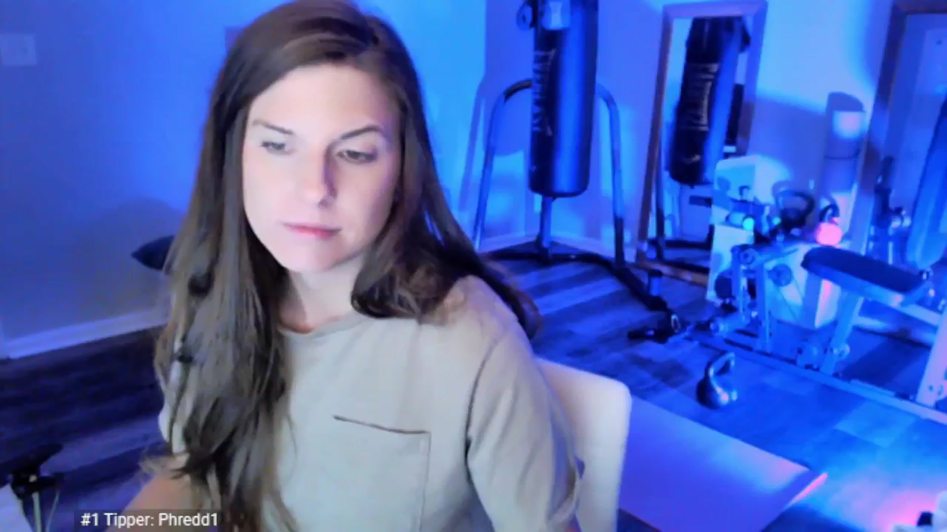 Gallery image thumbnail from Anna__Online's myfreecams stream on, 04/14/2025, 03:15 image 11 of 20