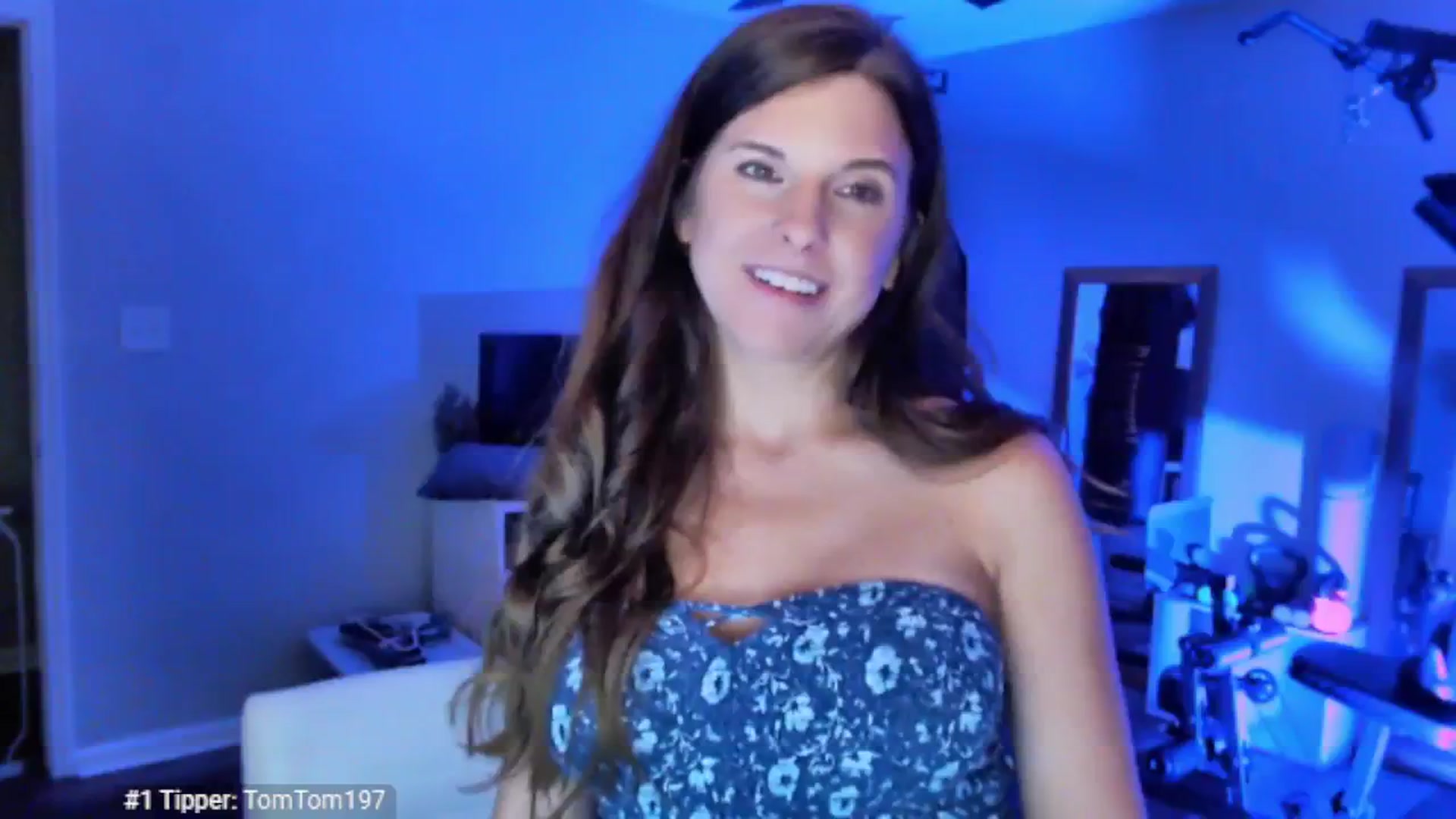 Gallery image thumbnail from Anna__Online's myfreecams stream on, 04/16/2025, 03:34 image 17 of 20