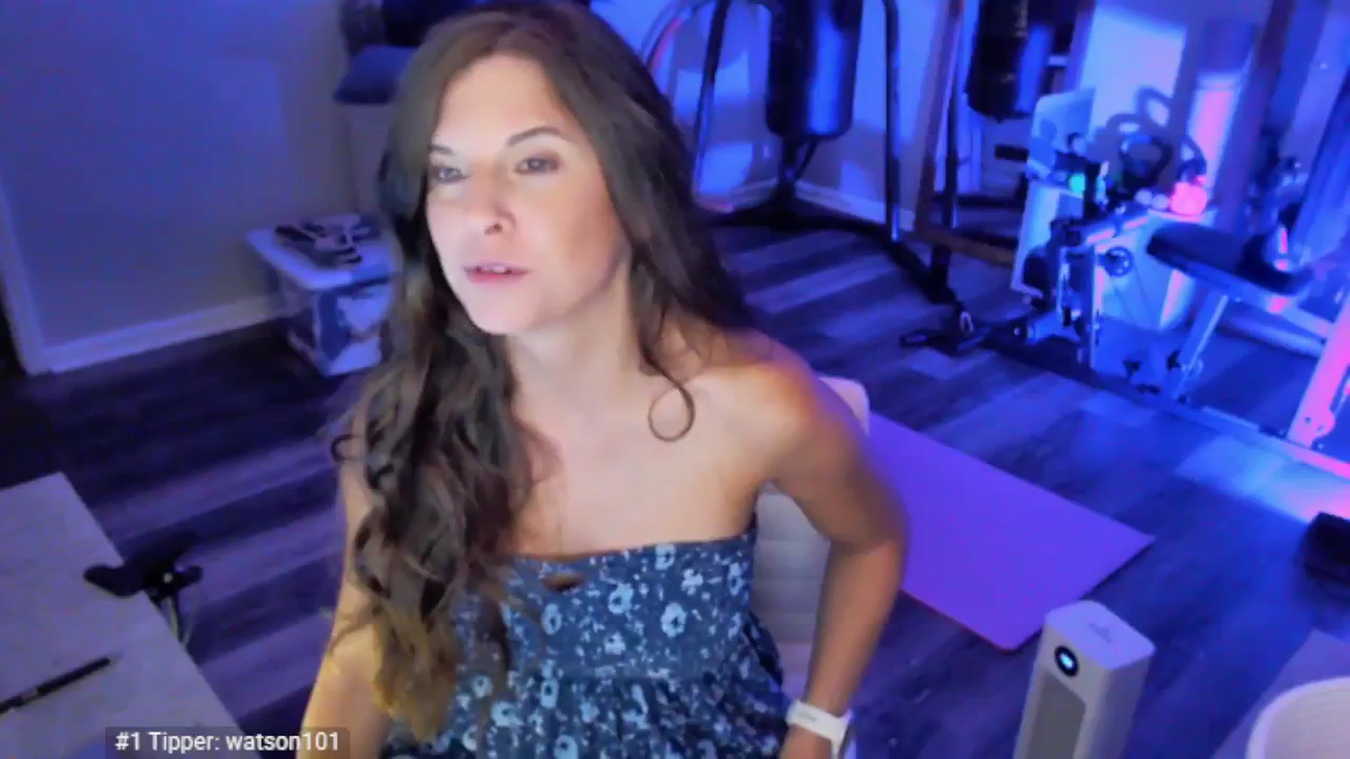 Gallery image thumbnail from Anna__Online's myfreecams stream on, 04/16/2025, 03:34 image 2 of 20