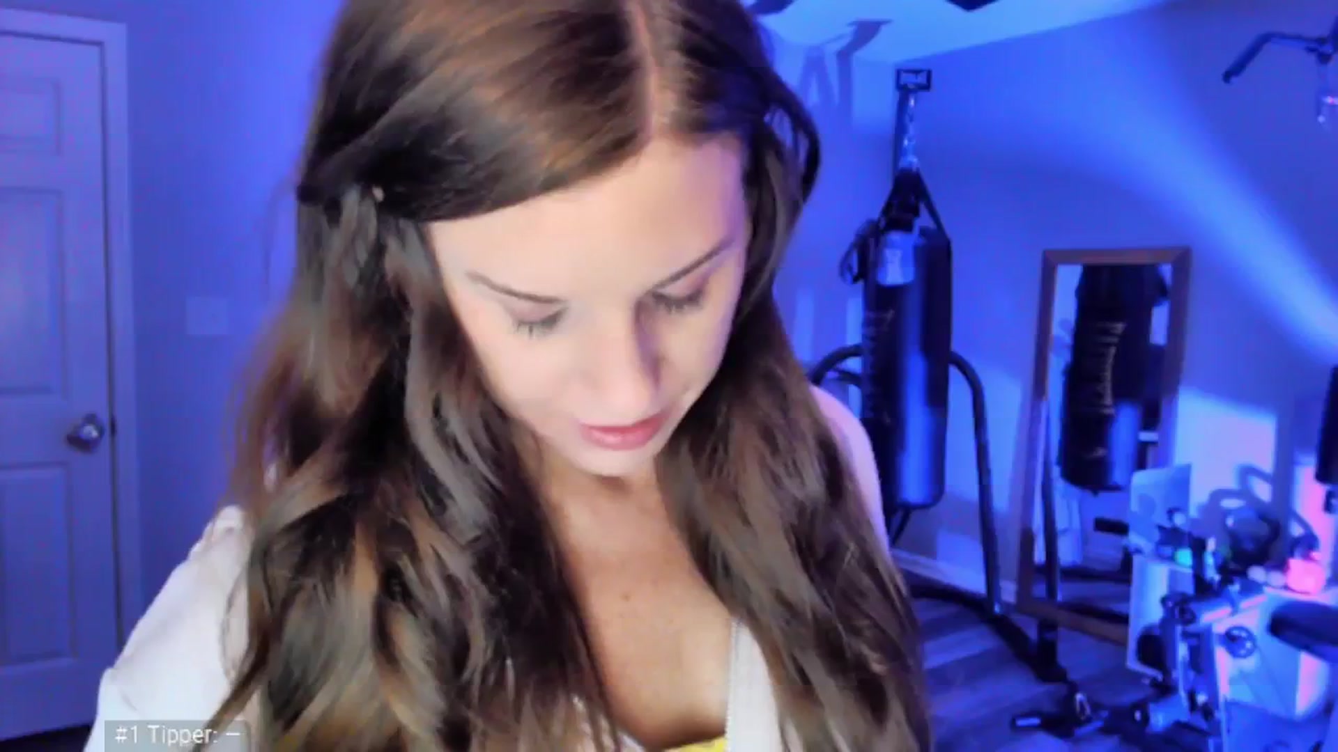 Gallery image thumbnail from Anna__Online's myfreecams stream on, 04/18/2025, 02:09 image 5 of 20