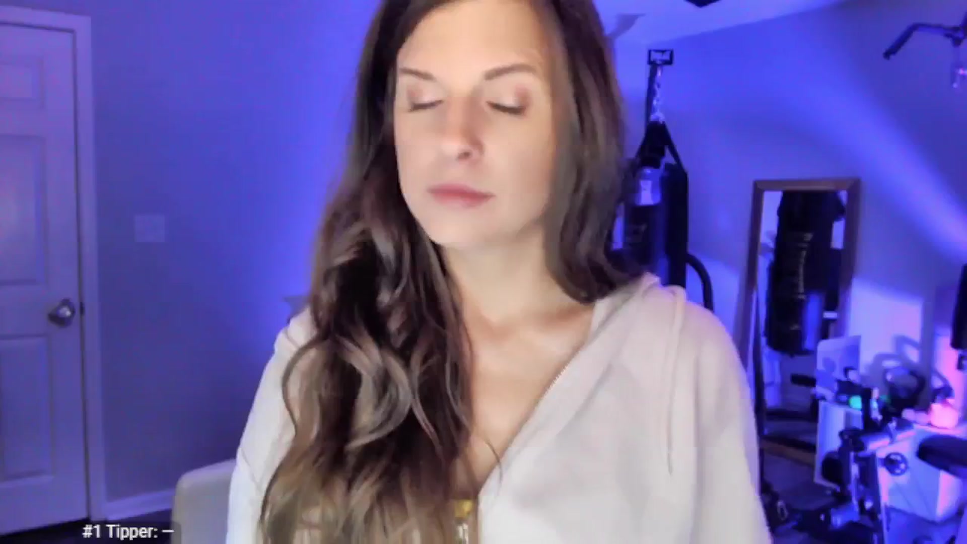 Gallery image thumbnail from Anna__Online's myfreecams stream on, 04/18/2025, 02:09 image 11 of 20