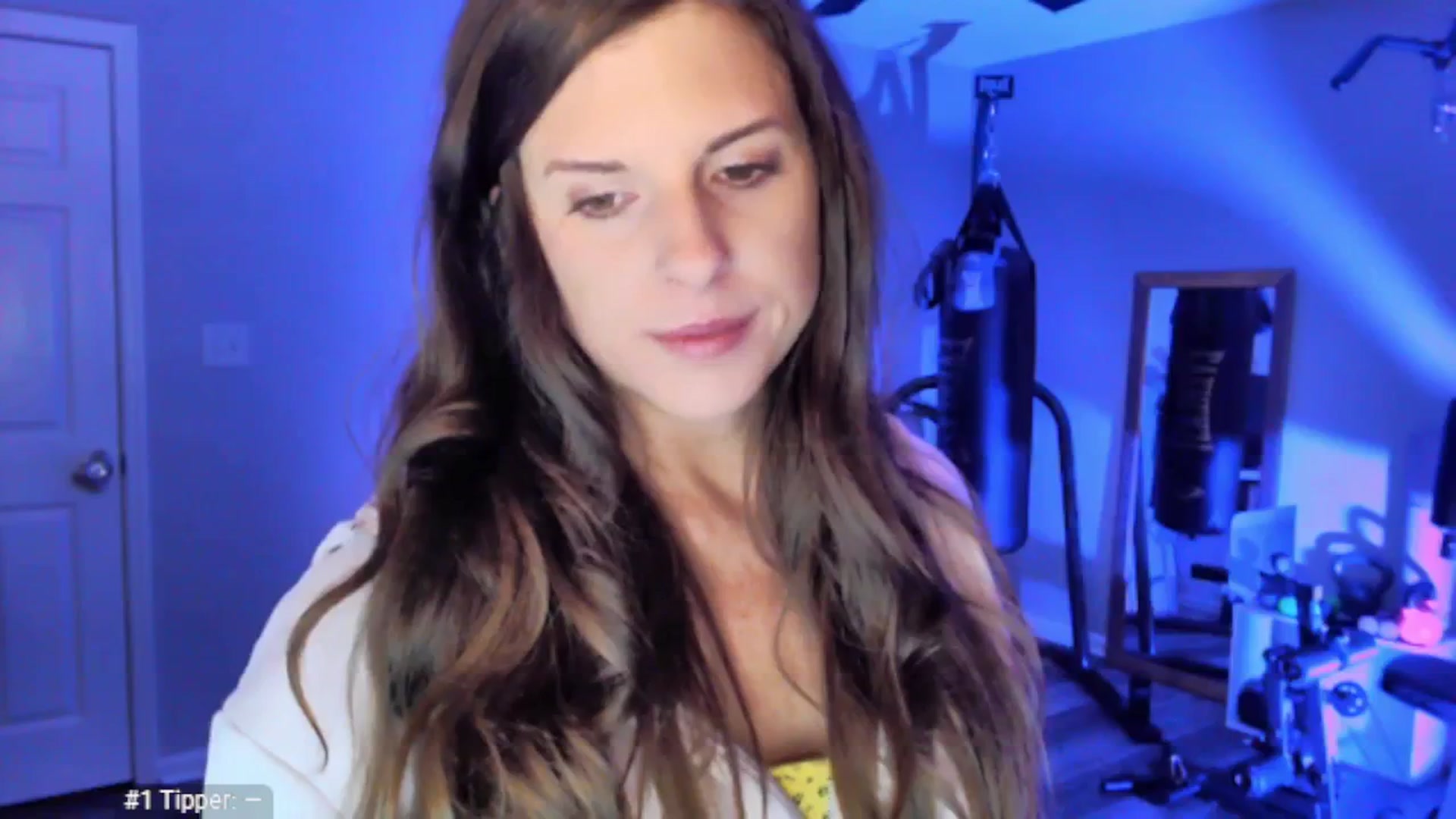 Gallery image thumbnail from Anna__Online's myfreecams stream on, 04/18/2025, 02:09 image 6 of 20