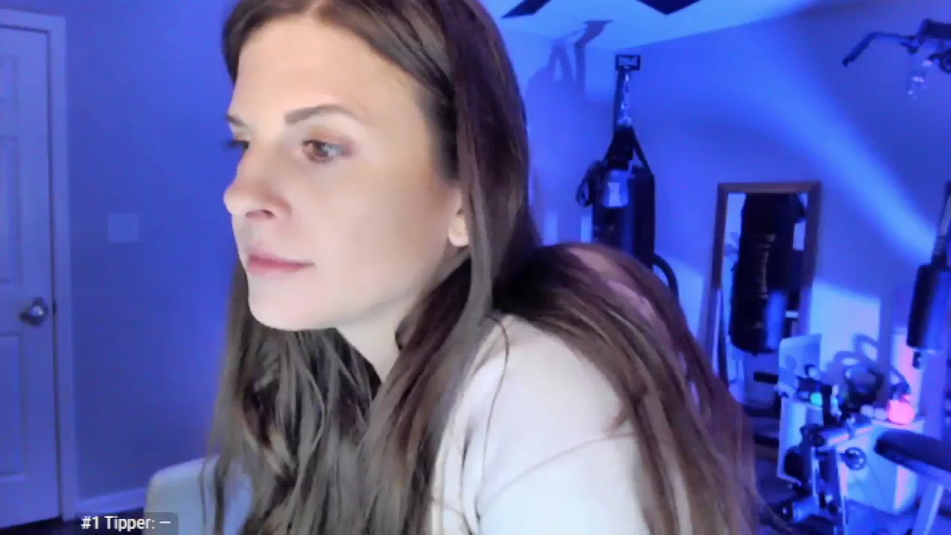 Gallery image thumbnail from Anna__Online's myfreecams stream on, 04/18/2025, 02:09 image 14 of 20
