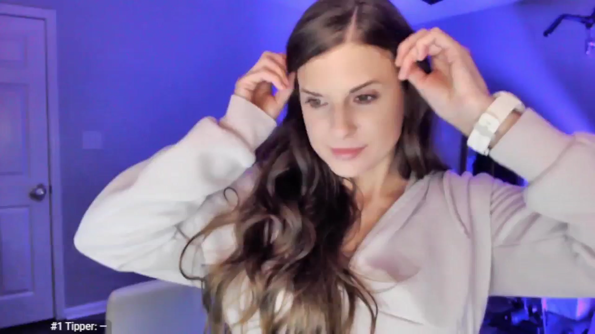 Gallery image thumbnail from Anna__Online's myfreecams stream on, 04/18/2025, 02:09 image 13 of 20