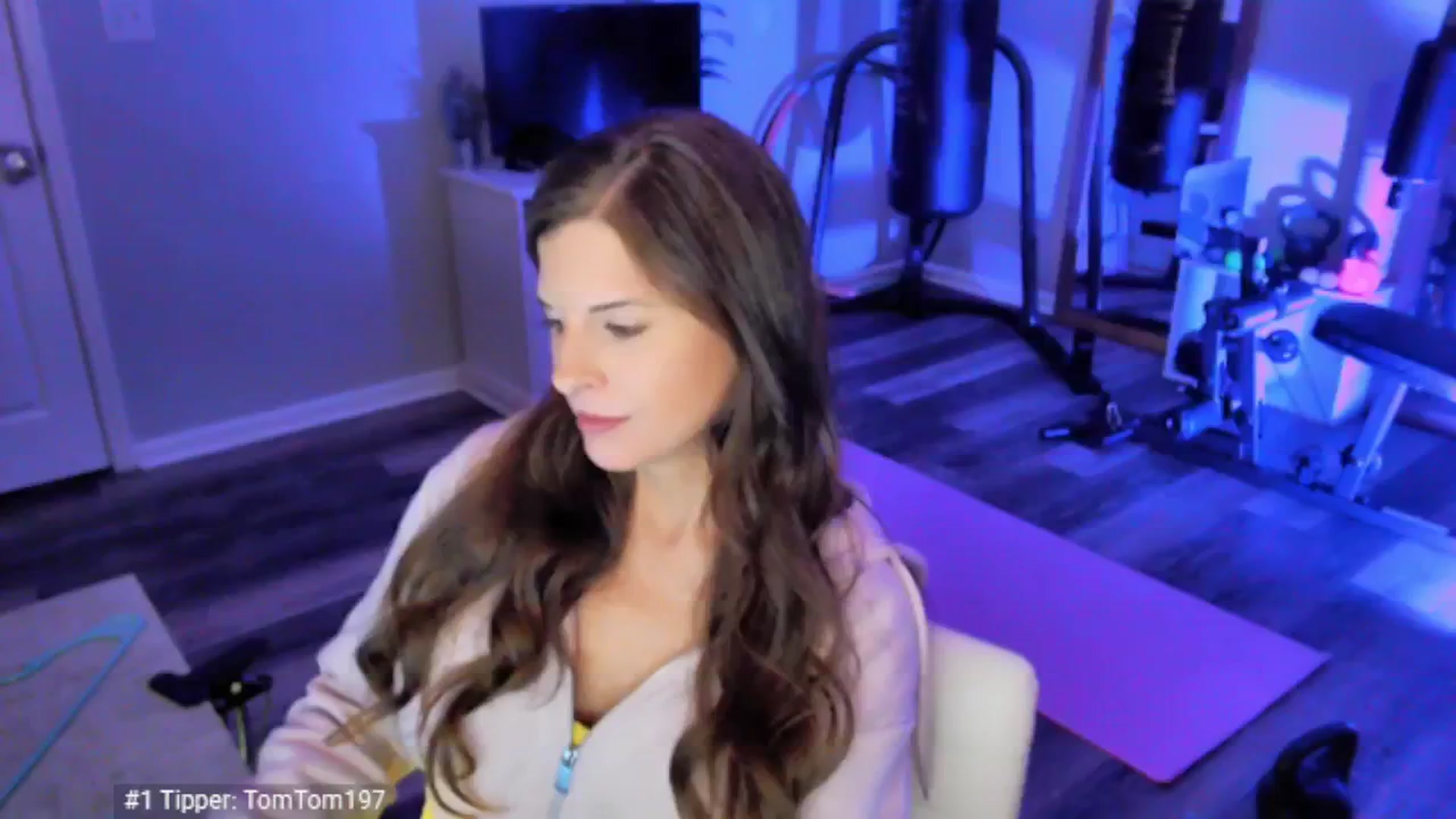 Gallery image thumbnail from Anna__Online's myfreecams stream on, 04/19/2025, 04:14 image 17 of 20