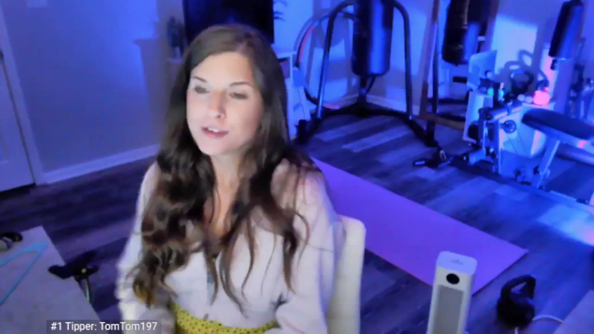 Gallery image thumbnail from Anna__Online's myfreecams stream on, 04/19/2025, 04:14 image 14 of 20