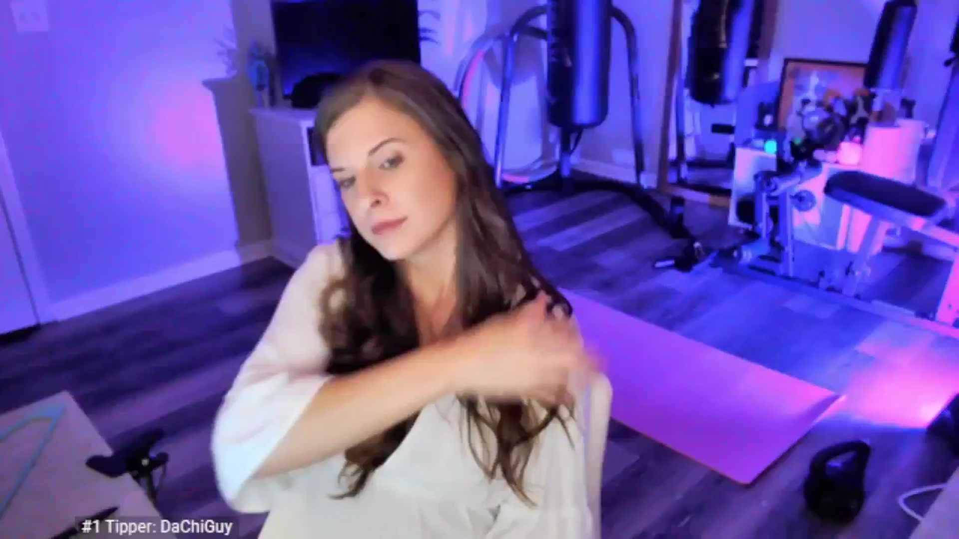 Gallery image thumbnail from Anna__Online's myfreecams stream on, 04/22/2025, 03:18 image 5 of 20