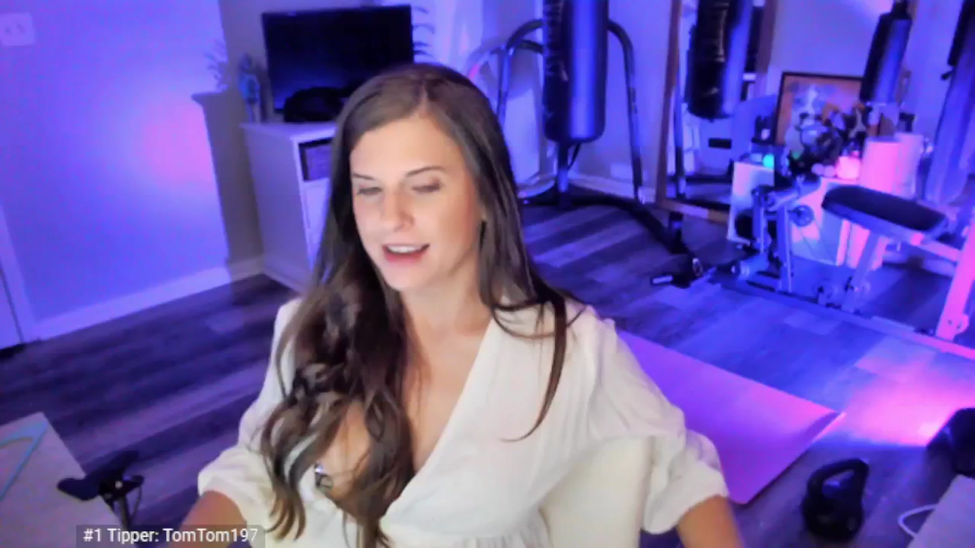 Gallery image thumbnail from Anna__Online's myfreecams stream on, 04/22/2025, 03:18 image 2 of 20