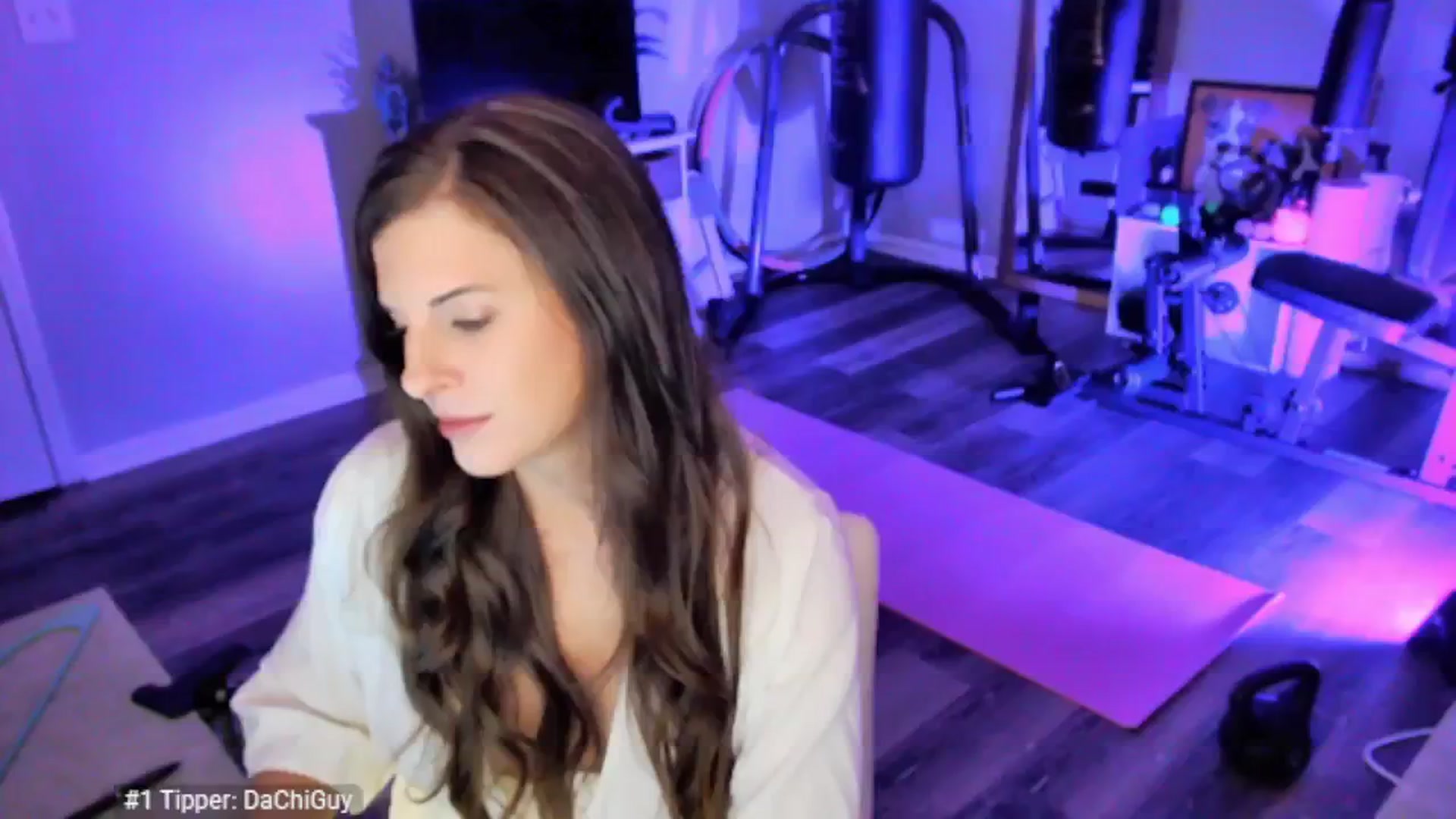 Gallery image thumbnail from Anna__Online's myfreecams stream on, 04/22/2025, 03:18 image 6 of 20