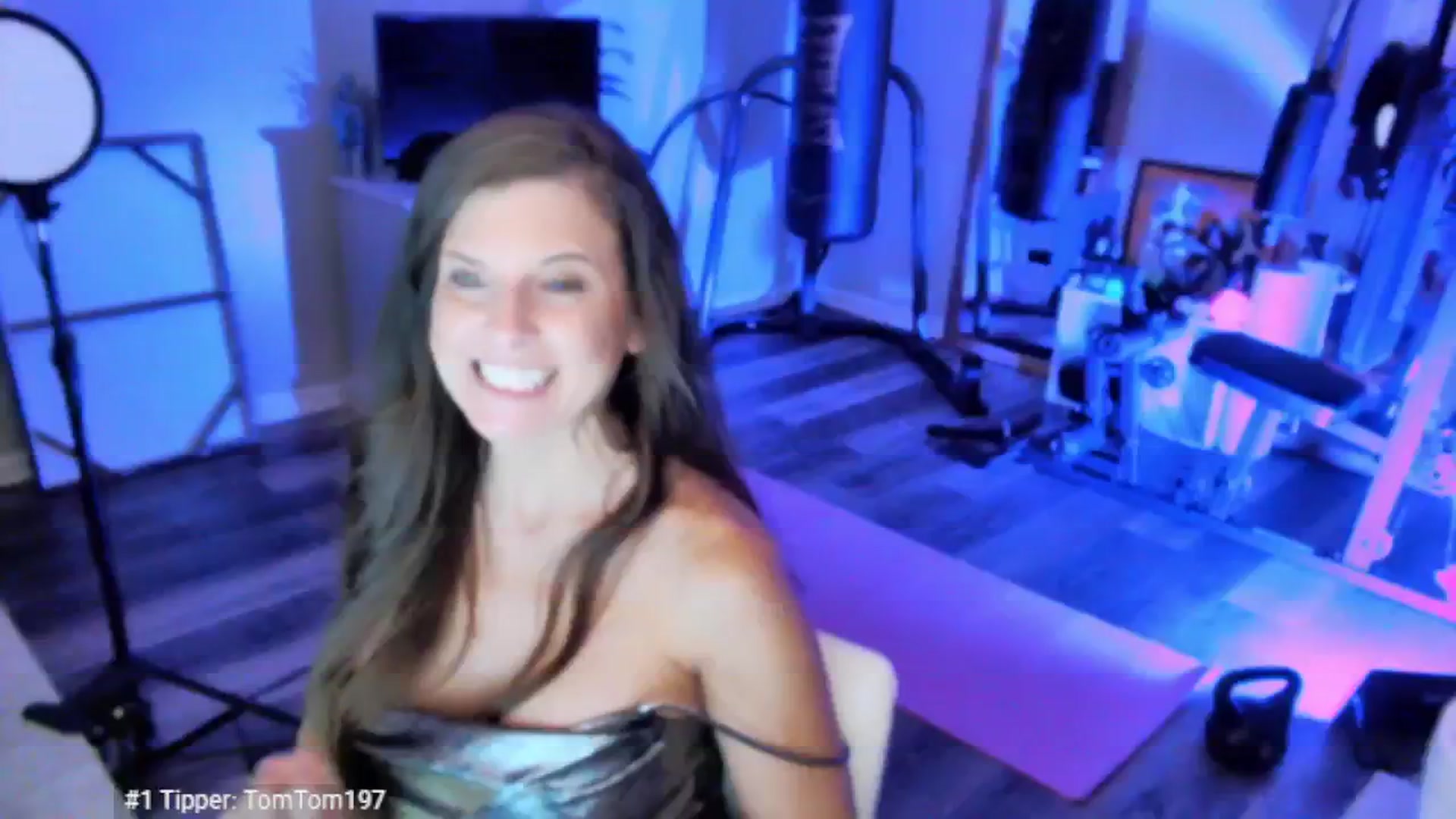 Gallery image thumbnail from Anna__Online's myfreecams stream on, 04/28/2025, 03:31 image 5 of 20