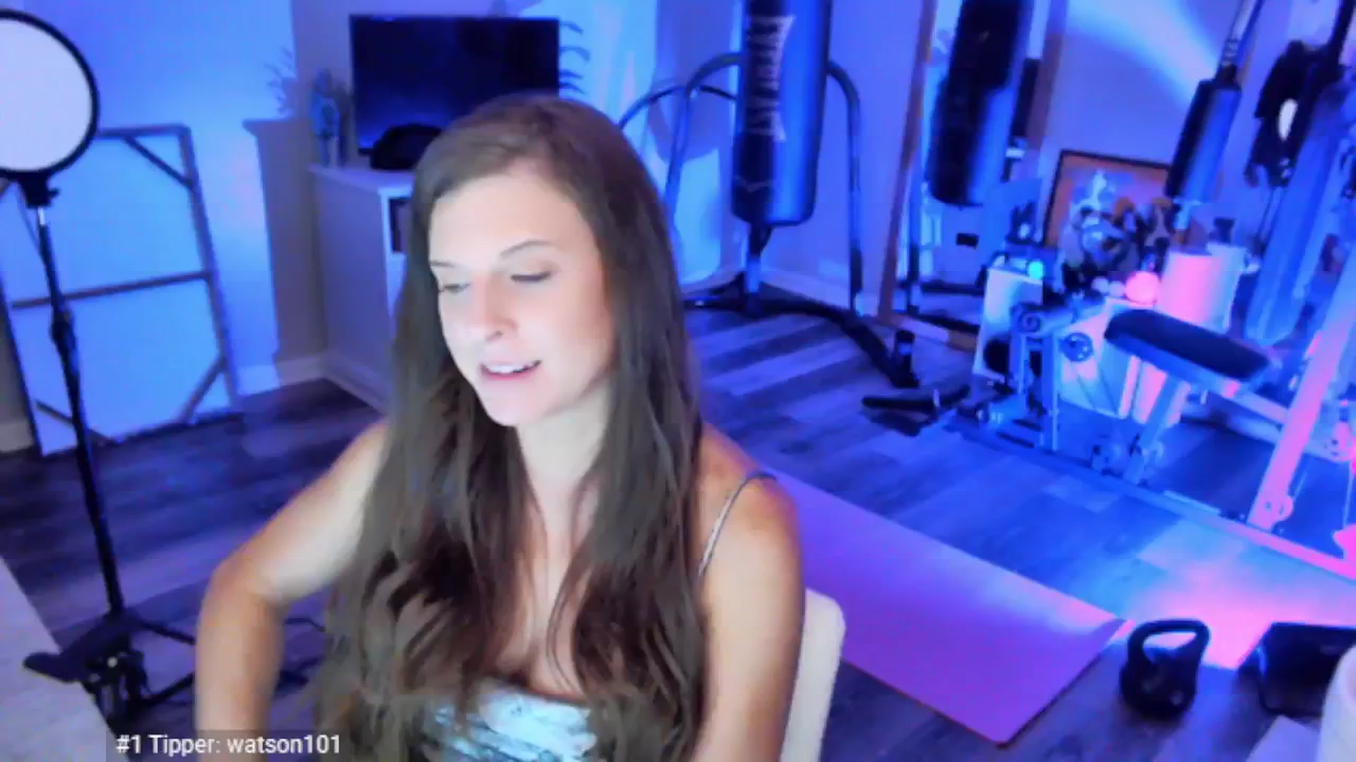 Gallery image thumbnail from Anna__Online's myfreecams stream on, 04/28/2025, 03:31 image 1 of 20