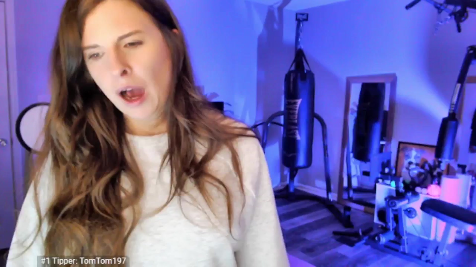 Gallery image thumbnail from Anna__Online's myfreecams stream on, 04/30/2025, 03:38 image 14 of 20