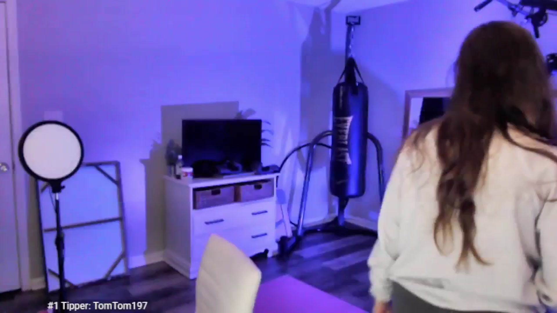 Gallery image thumbnail from Anna__Online's myfreecams stream on, 04/30/2025, 03:38 image 16 of 20