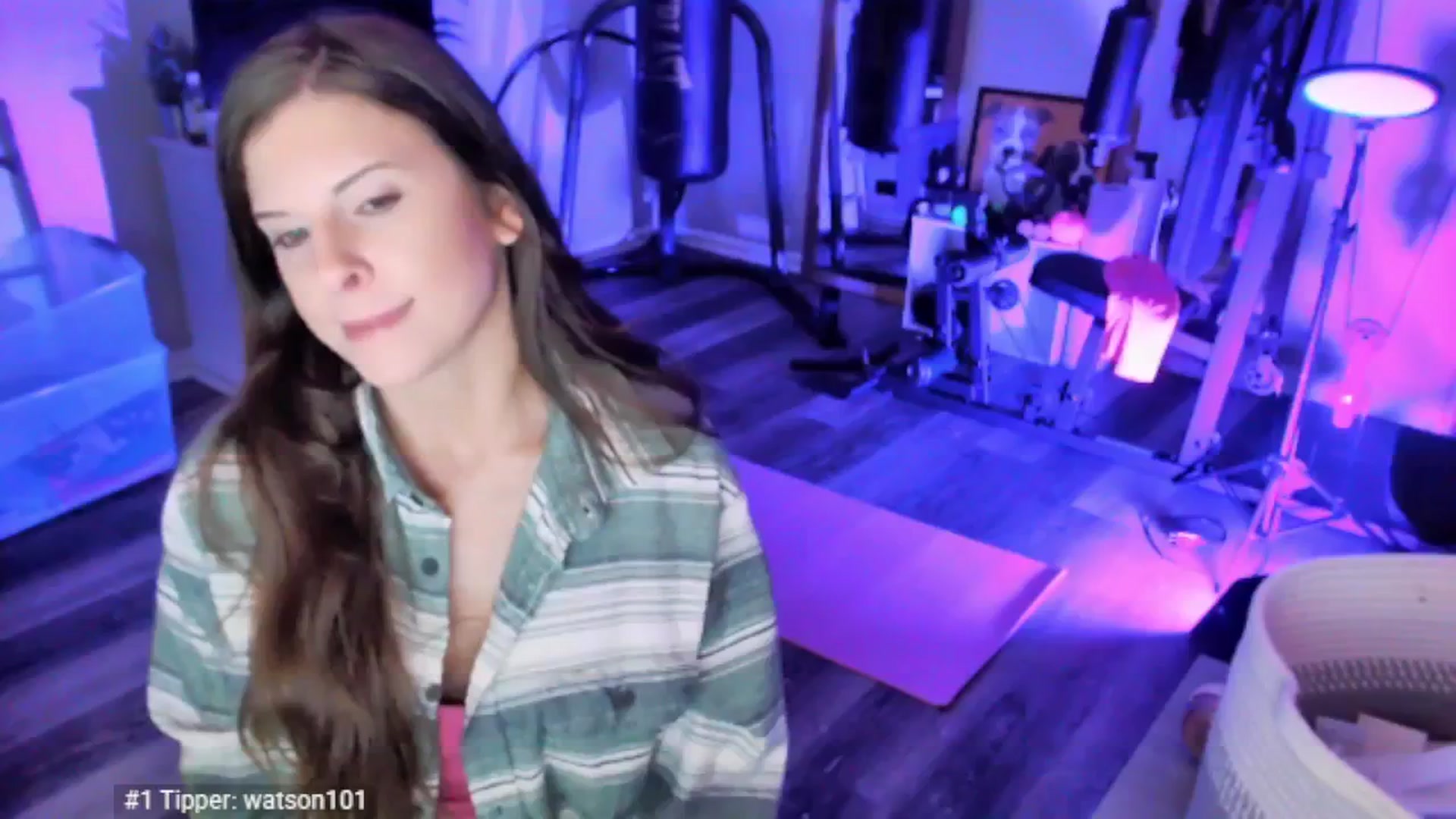 Gallery image thumbnail from Anna__Online's myfreecams stream on, 05/04/2025, 03:41 image 4 of 20