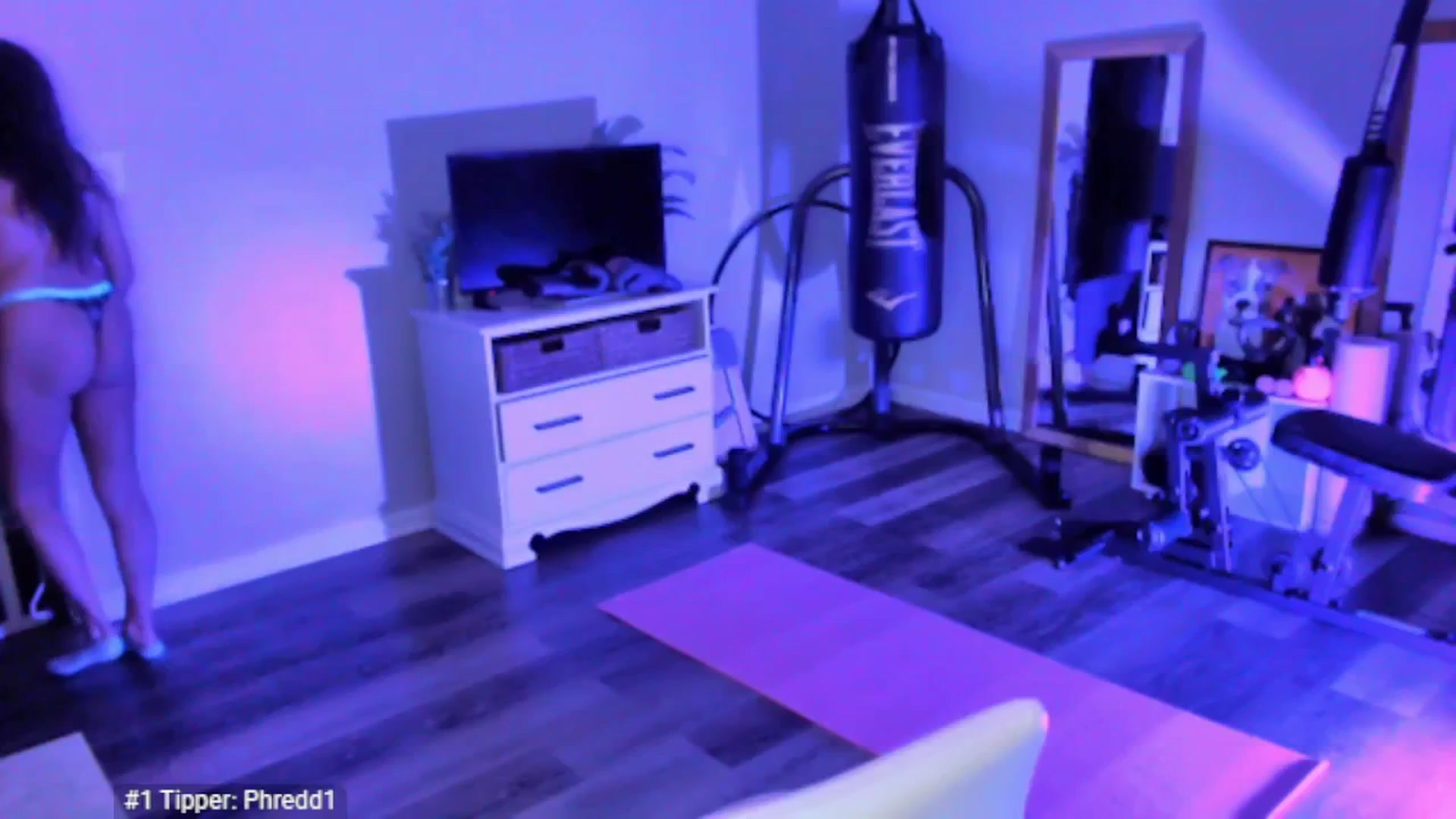 Gallery image thumbnail from Anna__Online's myfreecams stream on, 05/14/2025, 03:02 image 13 of 20