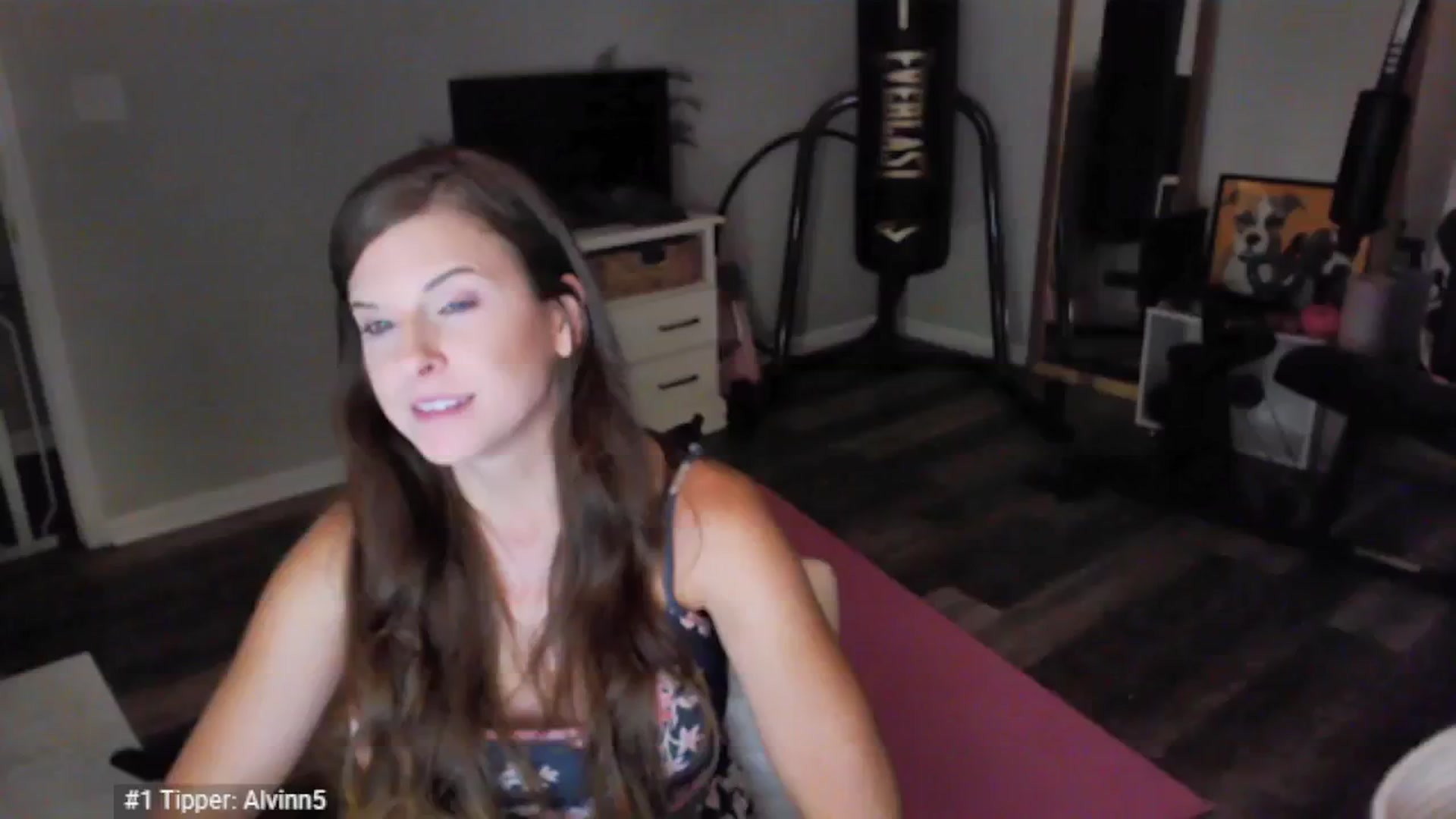Gallery image thumbnail from Anna__Online's myfreecams stream on, 05/15/2025, 03:34 image 9 of 20