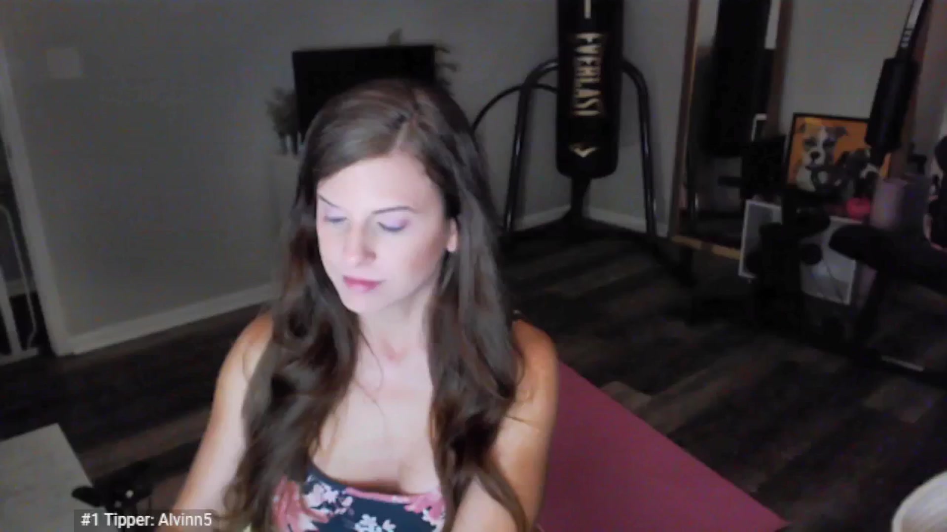 Gallery image thumbnail from Anna__Online's myfreecams stream on, 05/15/2025, 03:34 image 10 of 20