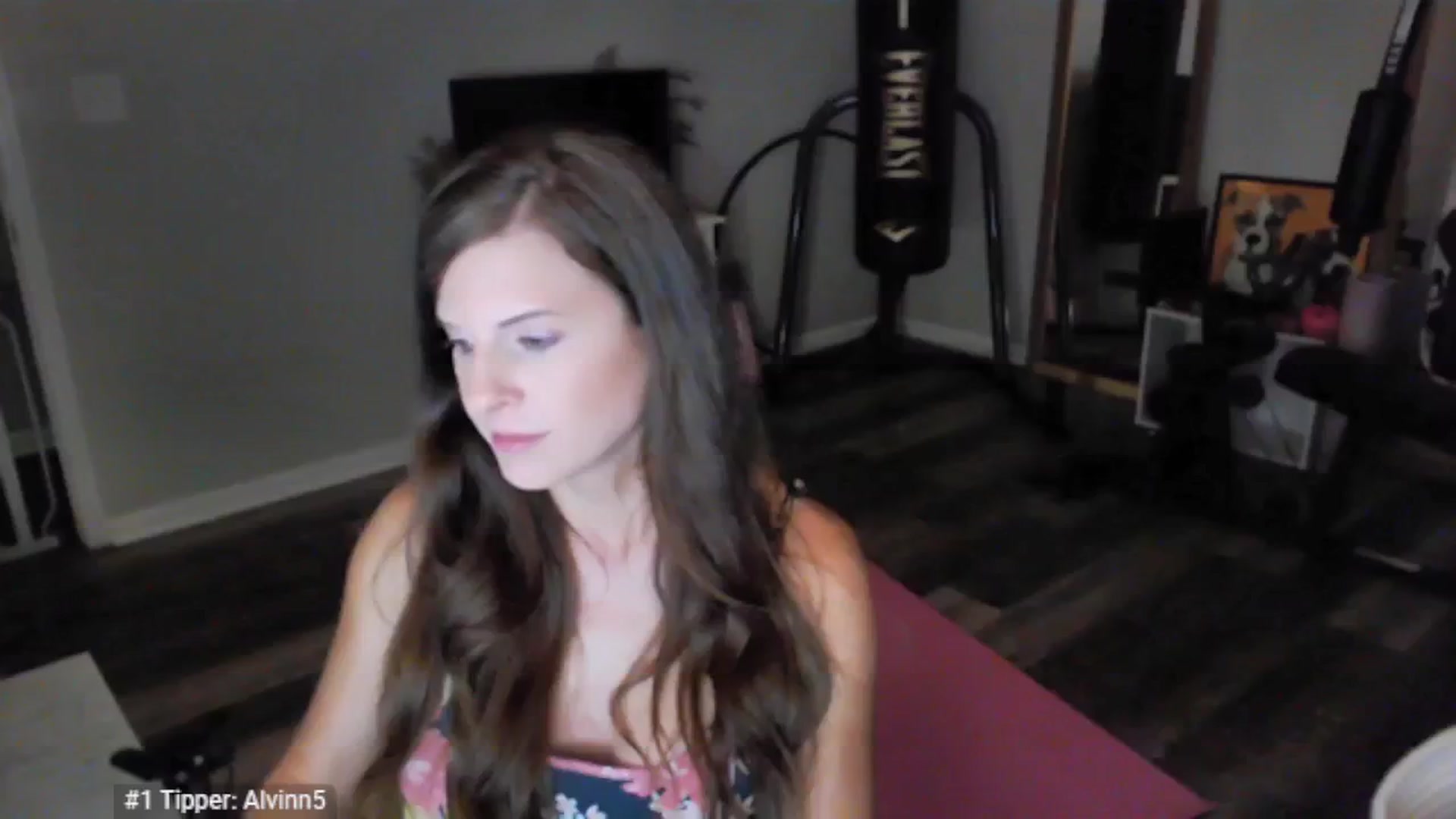 Gallery image thumbnail from Anna__Online's myfreecams stream on, 05/15/2025, 03:34 image 11 of 20