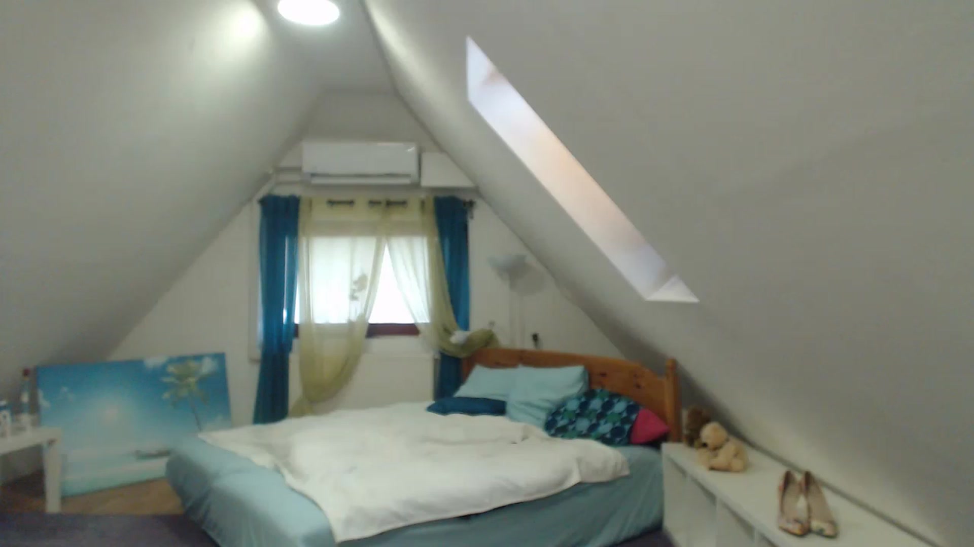 Gallery image thumbnail from Annaabel18's myfreecams stream on, 11/15/2022, 10:09 image 11 of 20