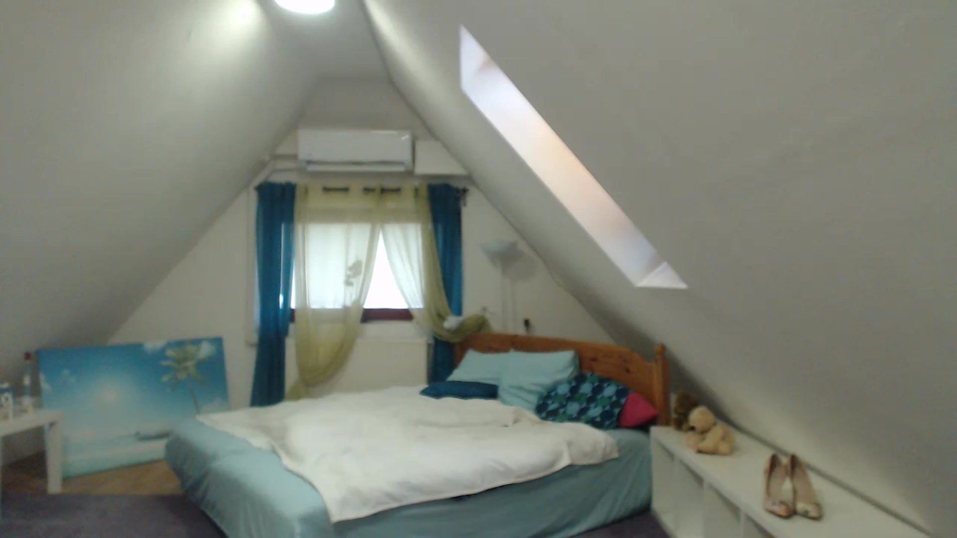 Gallery image thumbnail from Annaabel18's myfreecams stream on, 11/15/2022, 10:09 image 9 of 20