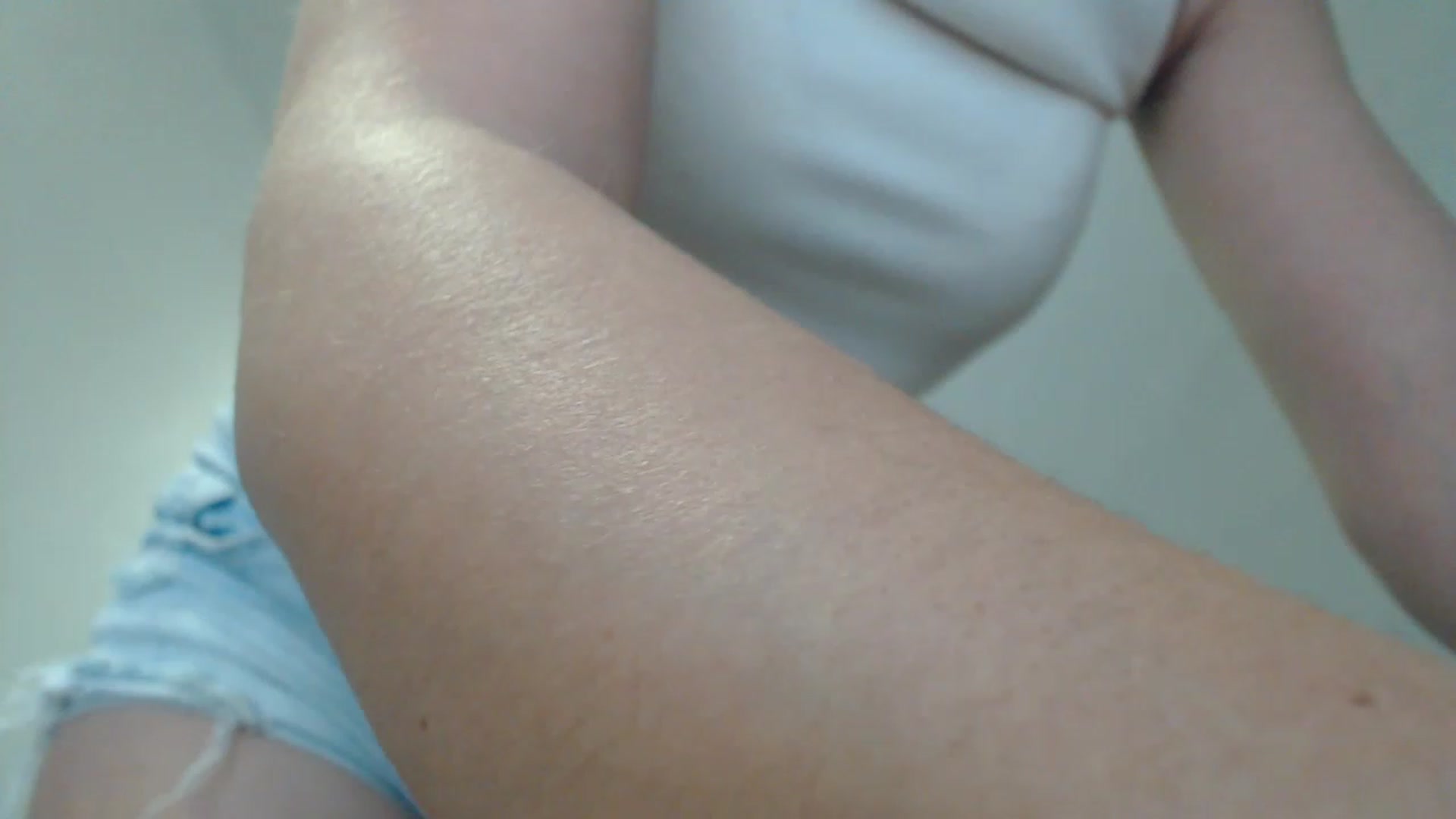 Gallery image thumbnail from Annaabel18's myfreecams stream on, 11/29/2022, 08:22 image 11 of 20