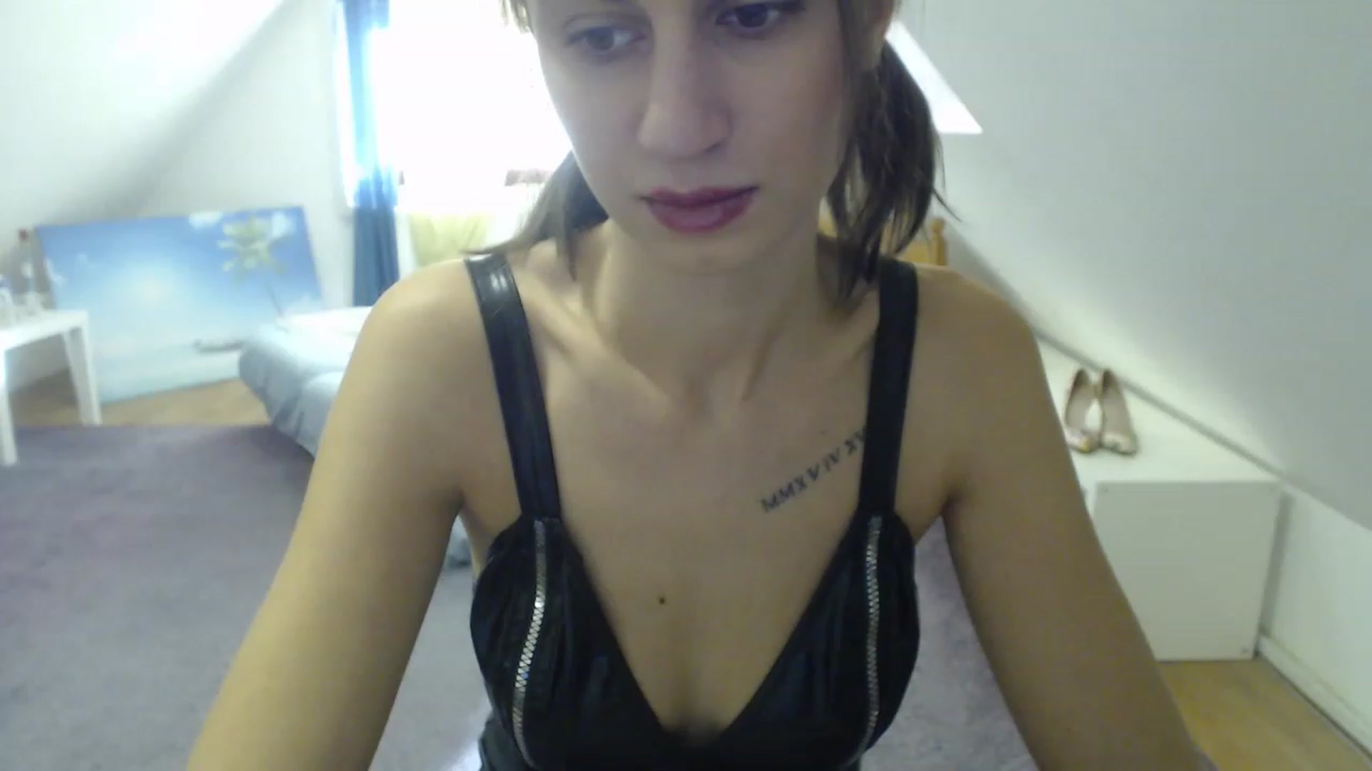 Gallery image thumbnail from Annaabel18's myfreecams stream on, 12/01/2022, 09:19 image 6 of 20