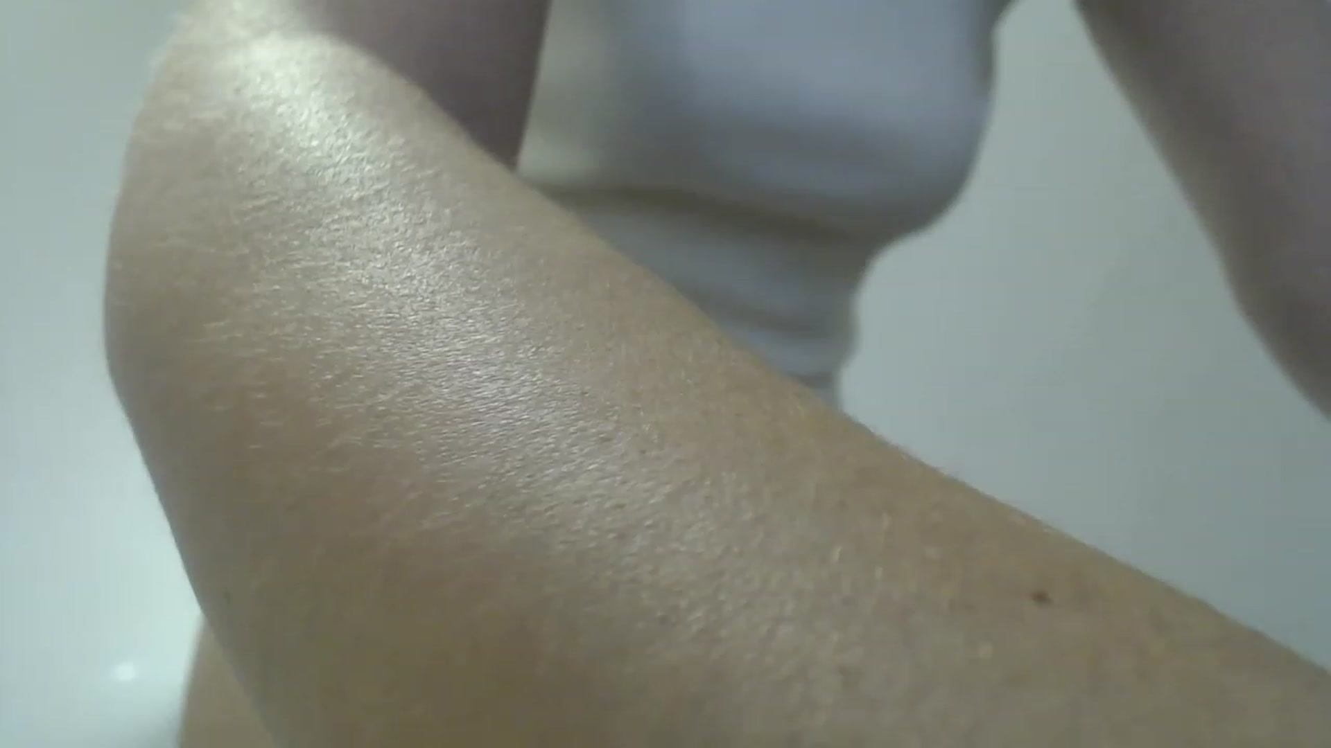 Gallery image thumbnail from Annaabel18's myfreecams stream on, 12/19/2022, 09:47 image 18 of 20
