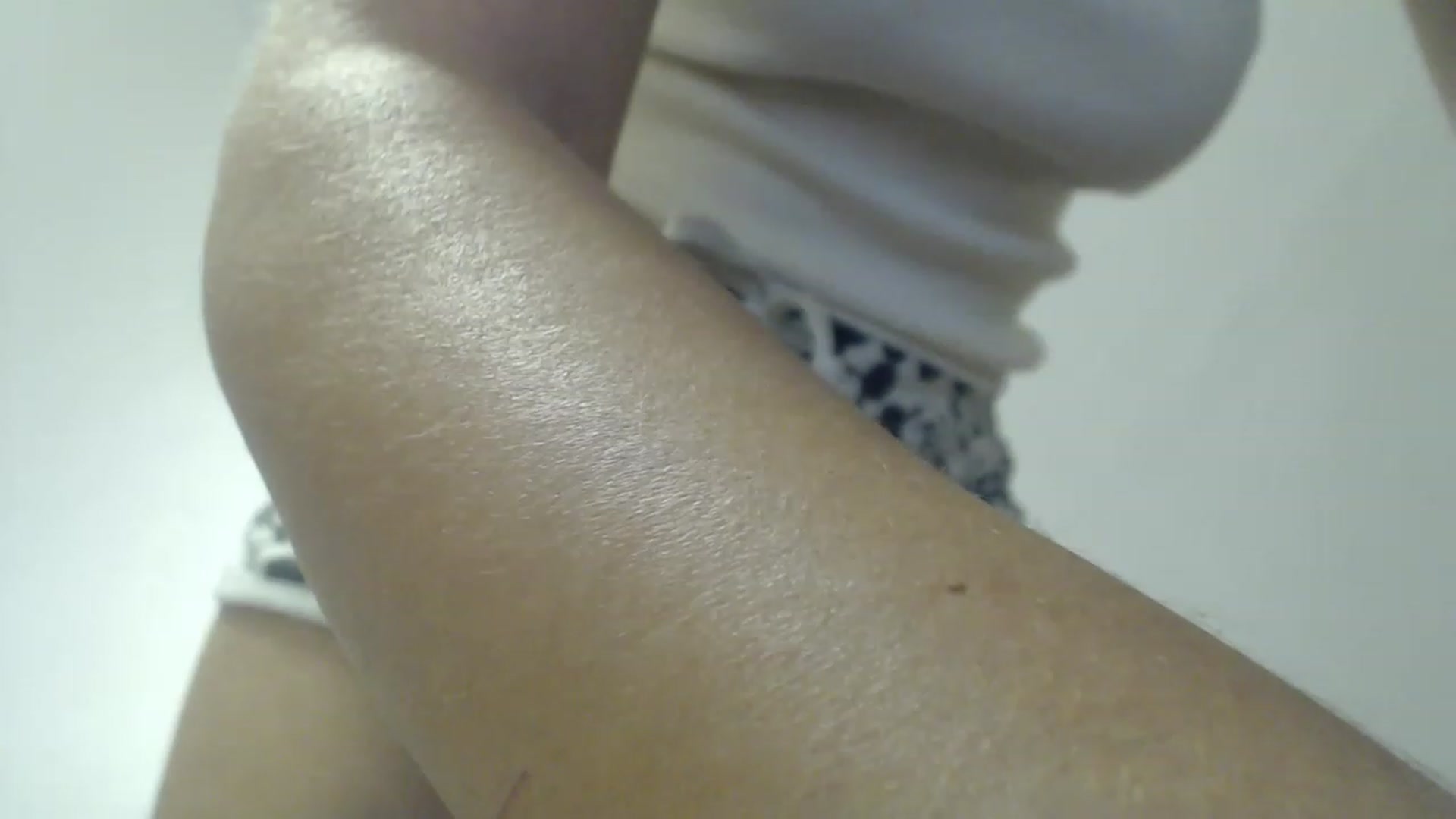 Gallery image thumbnail from Annaabel18's myfreecams stream on, 12/19/2022, 09:47 image 4 of 20