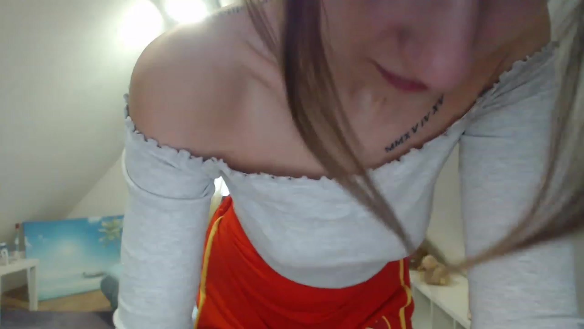Gallery image thumbnail from Annaabel18's myfreecams stream on, 12/30/2022, 08:35 image 7 of 20