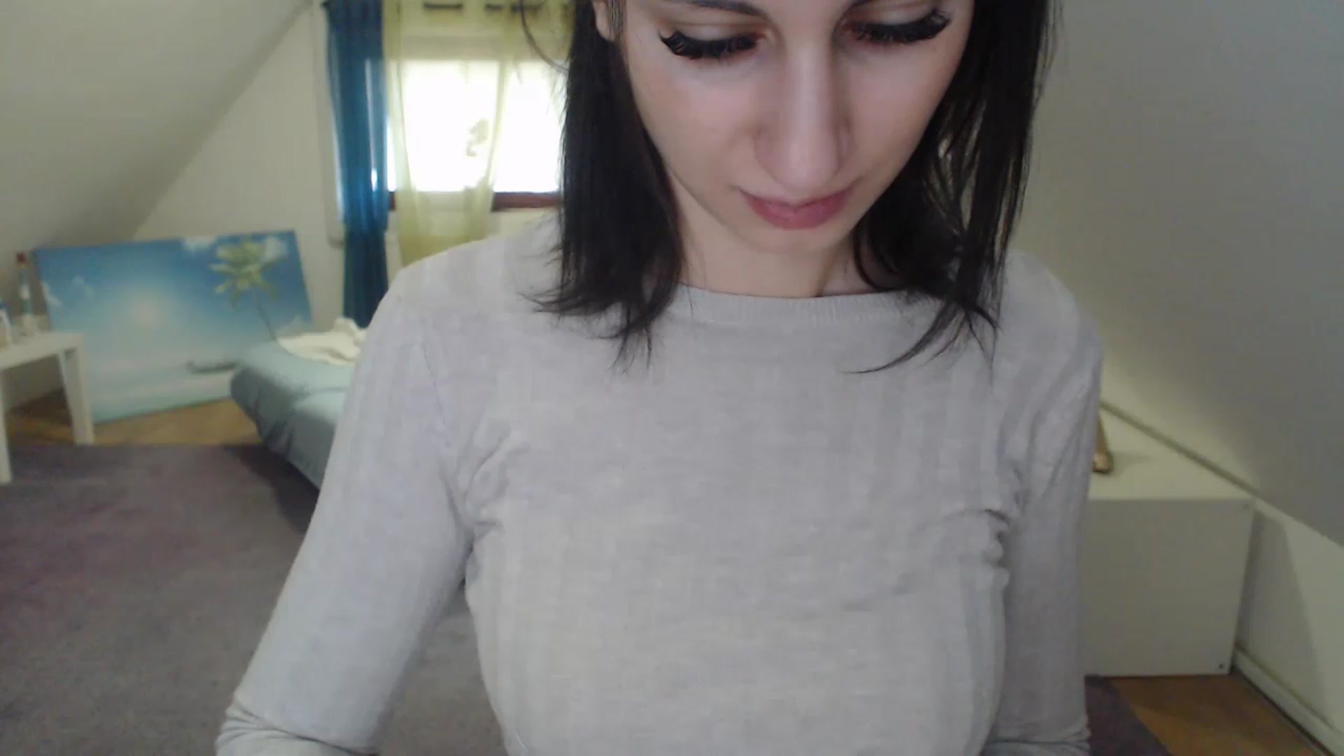 Gallery image thumbnail from Annaabel18's myfreecams stream on, 01/12/2023, 08:57 image 5 of 20