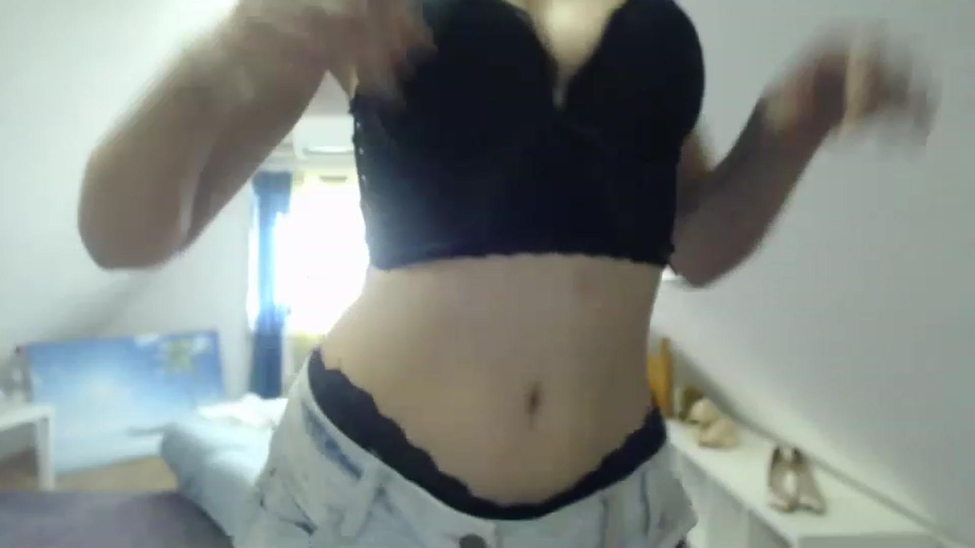 Gallery image thumbnail from Annaabel18's myfreecams stream on, 01/15/2023, 10:37 image 19 of 20