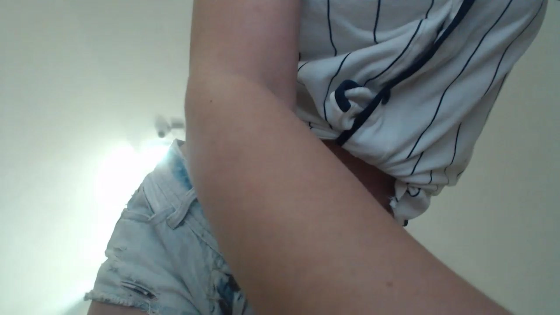 Gallery image thumbnail from Annaabel18's myfreecams stream on, 01/17/2023, 08:36 image 17 of 20