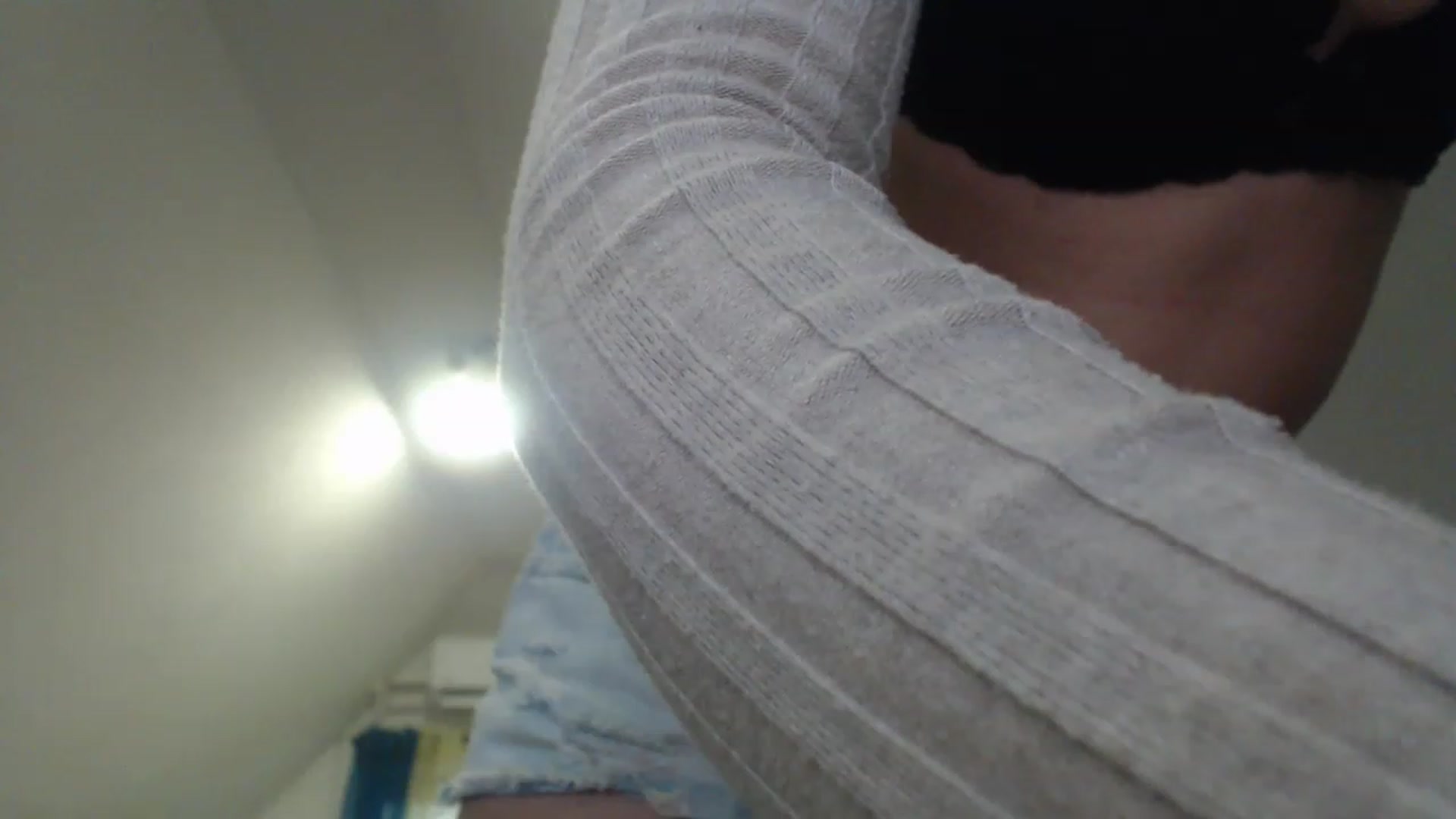 Gallery image thumbnail from Annaabel18's myfreecams stream on, 01/19/2023, 09:11 image 8 of 20