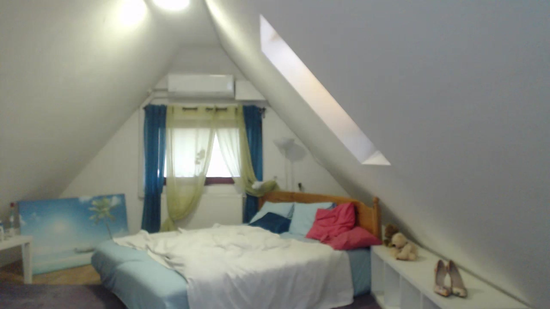 Gallery image thumbnail from Annaabel18's myfreecams stream on, 01/19/2023, 10:53 image 5 of 20