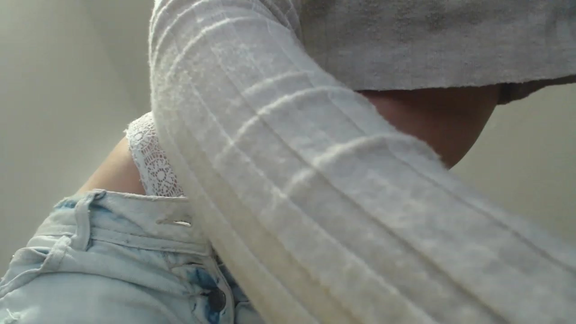 Gallery image thumbnail from Annaabel18's myfreecams stream on, 01/20/2023, 09:36 image 1 of 20