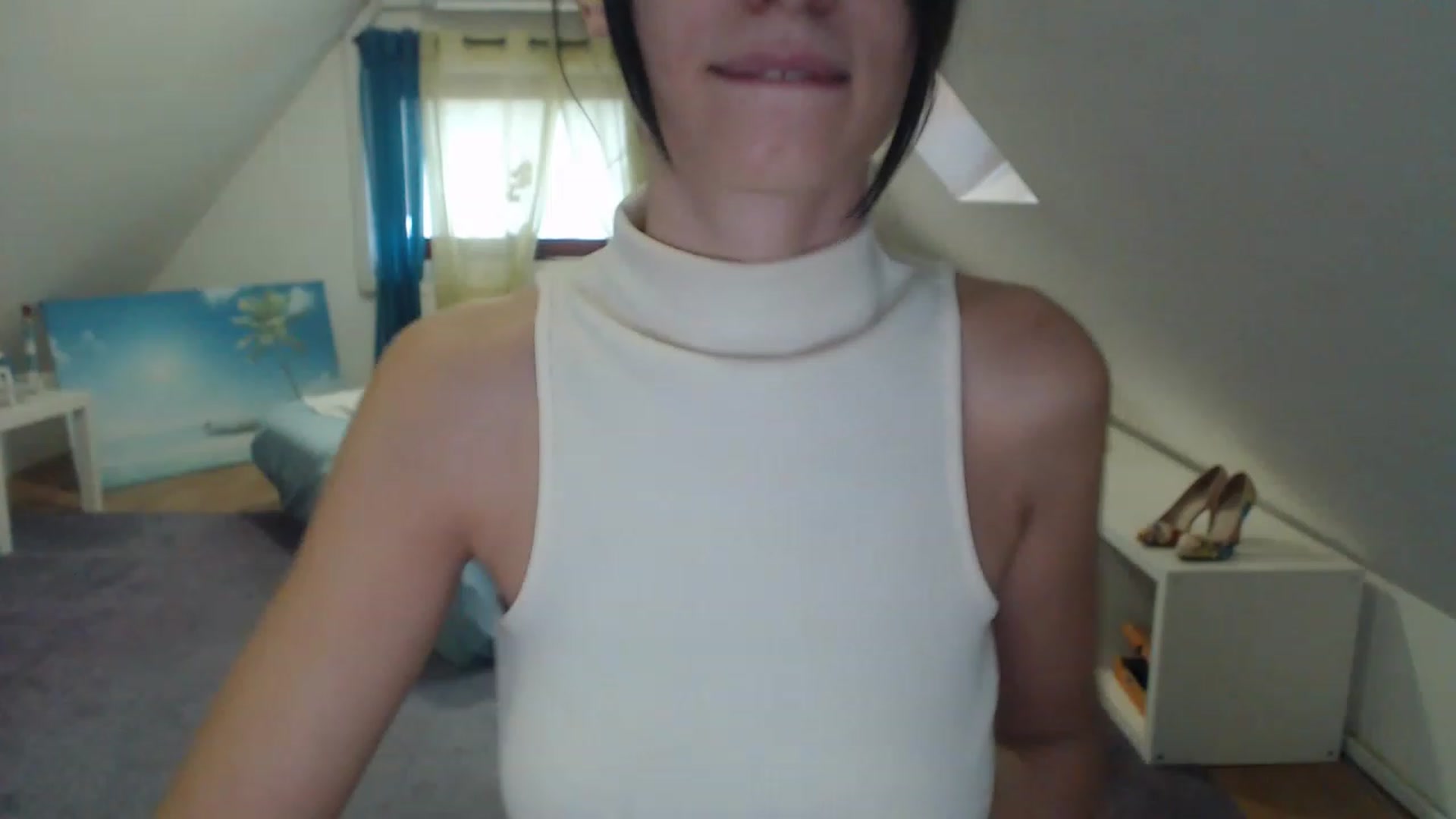 Gallery image thumbnail from Annaabel18's myfreecams stream on, 01/21/2023, 08:30 image 16 of 20
