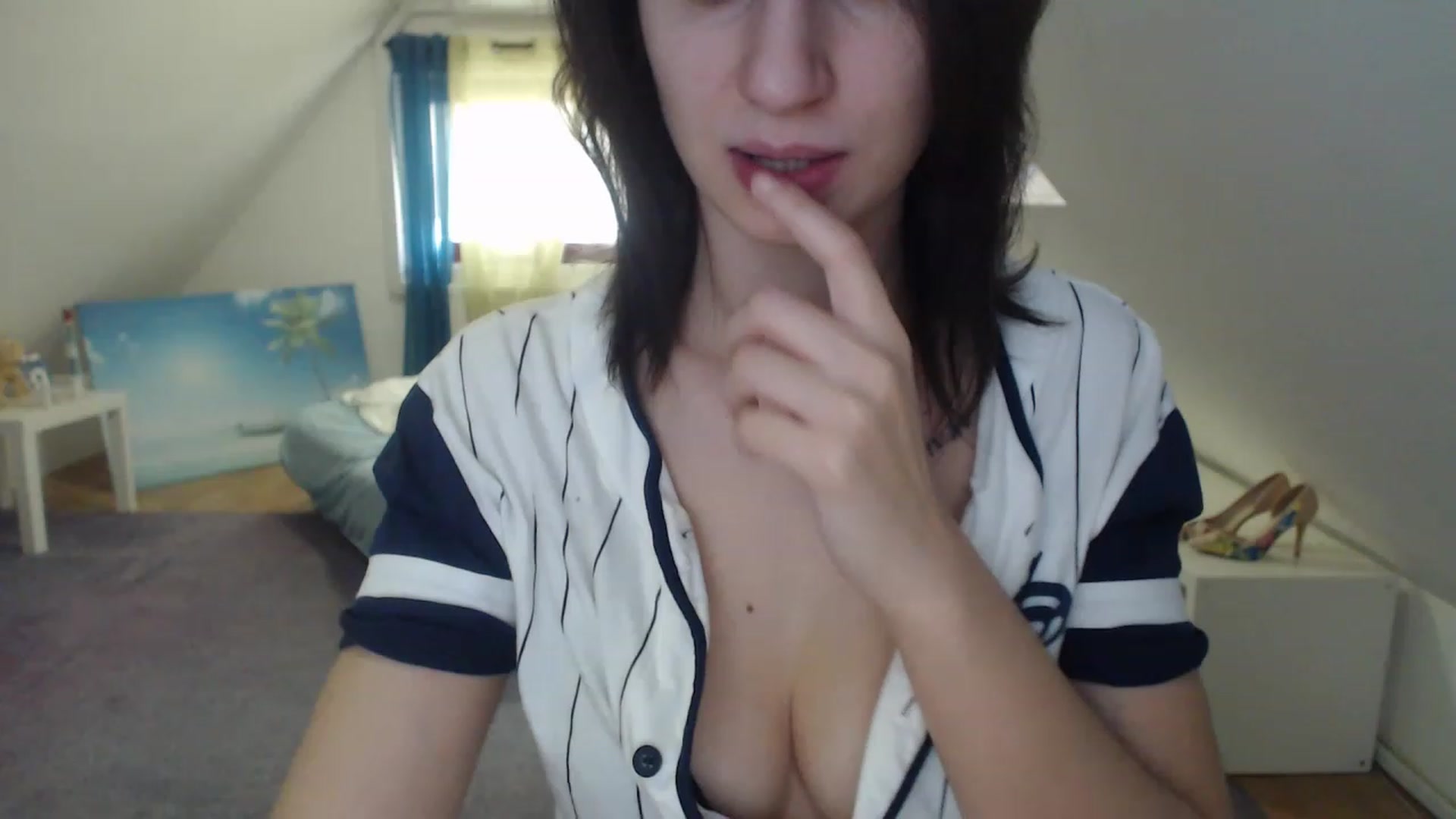 Gallery image thumbnail from Annaabel18's myfreecams stream on, 02/18/2023, 07:41 image 2 of 20