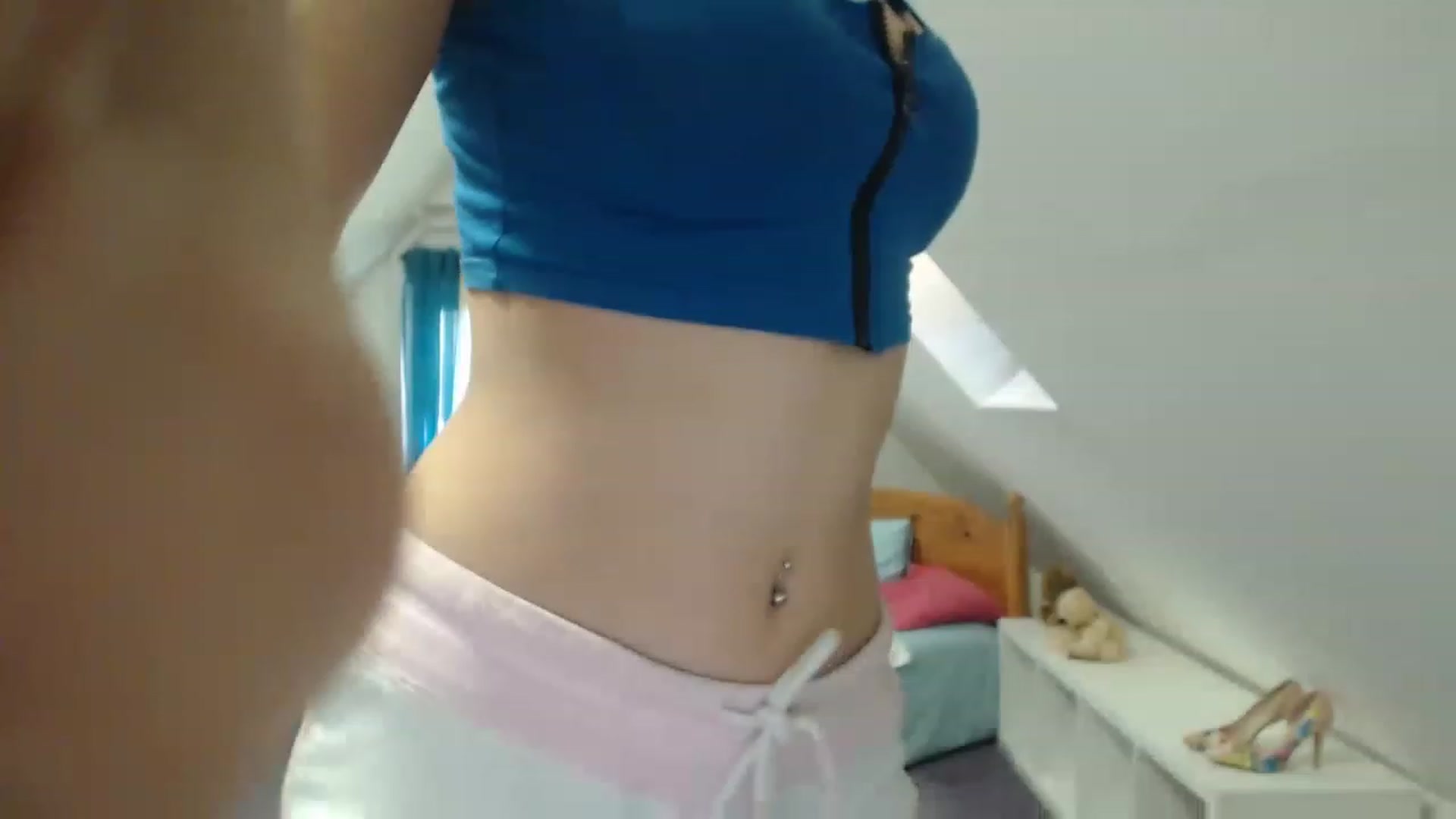 Gallery image thumbnail from Annaabel18's myfreecams stream on, 02/20/2023, 08:45 image 1 of 20