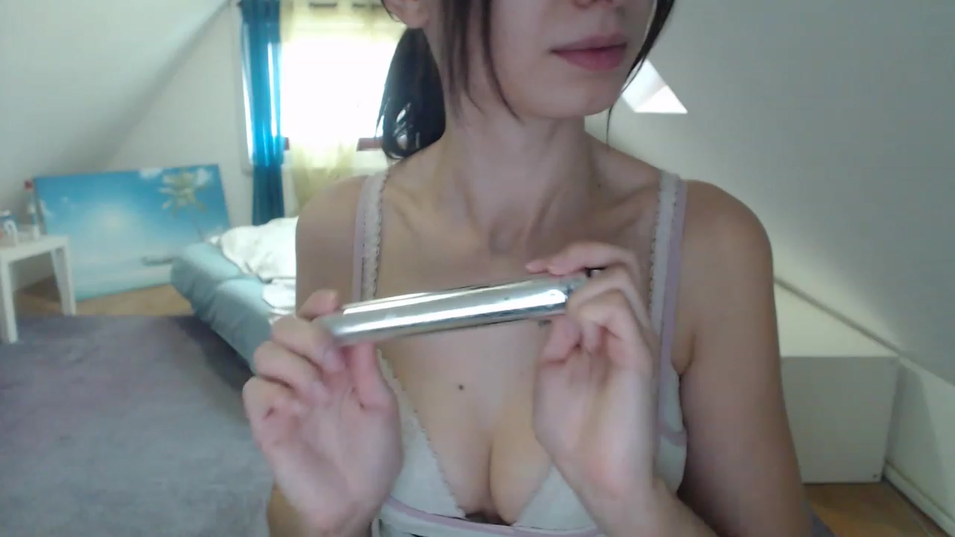 Gallery image thumbnail from Annaabel18's myfreecams stream on, 03/01/2023, 08:23 image 14 of 20