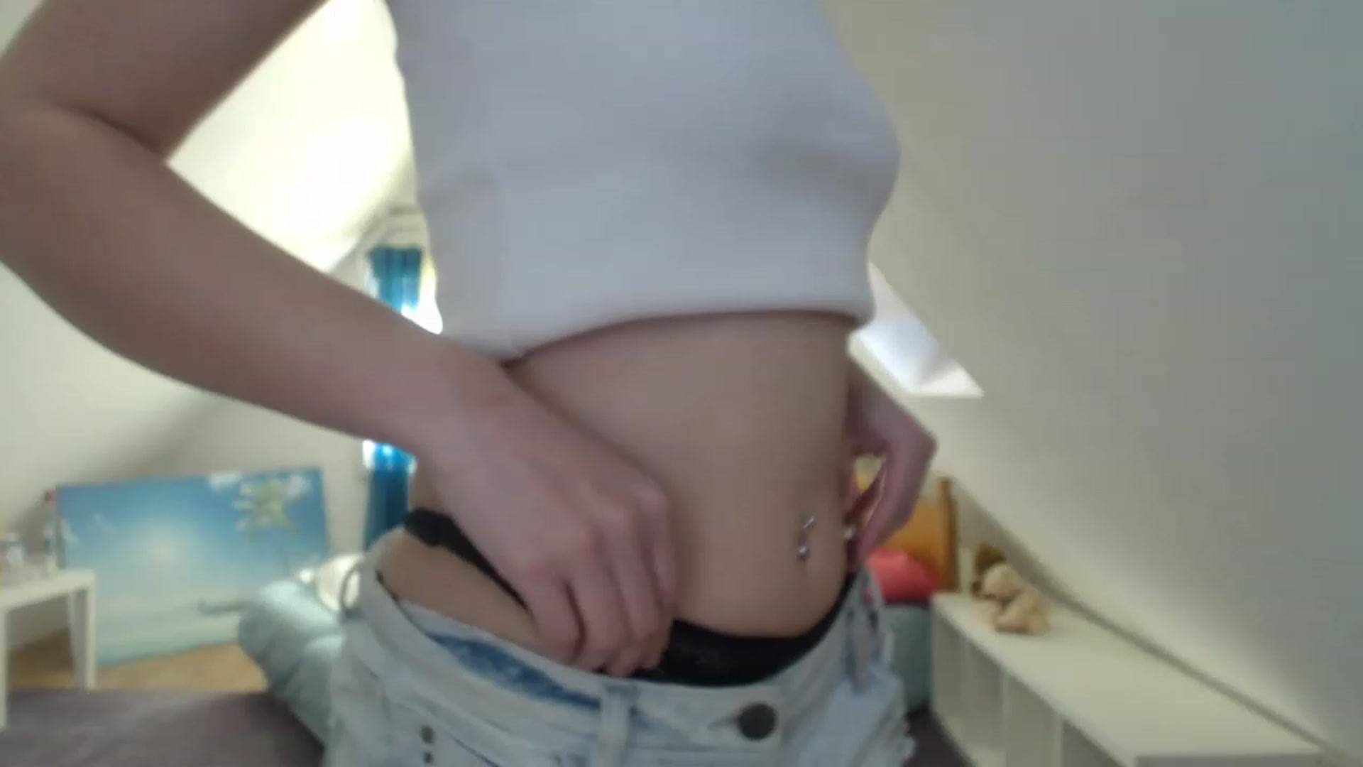 Gallery image thumbnail from Annaabel18's myfreecams stream on, 03/04/2023, 08:25 image 14 of 20