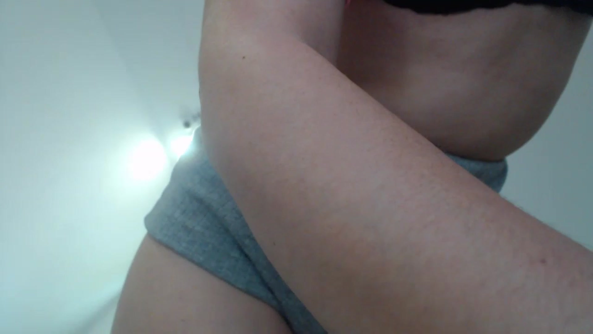 Gallery image thumbnail from Annaabel18's myfreecams stream on, 04/25/2023, 09:02 image 17 of 20