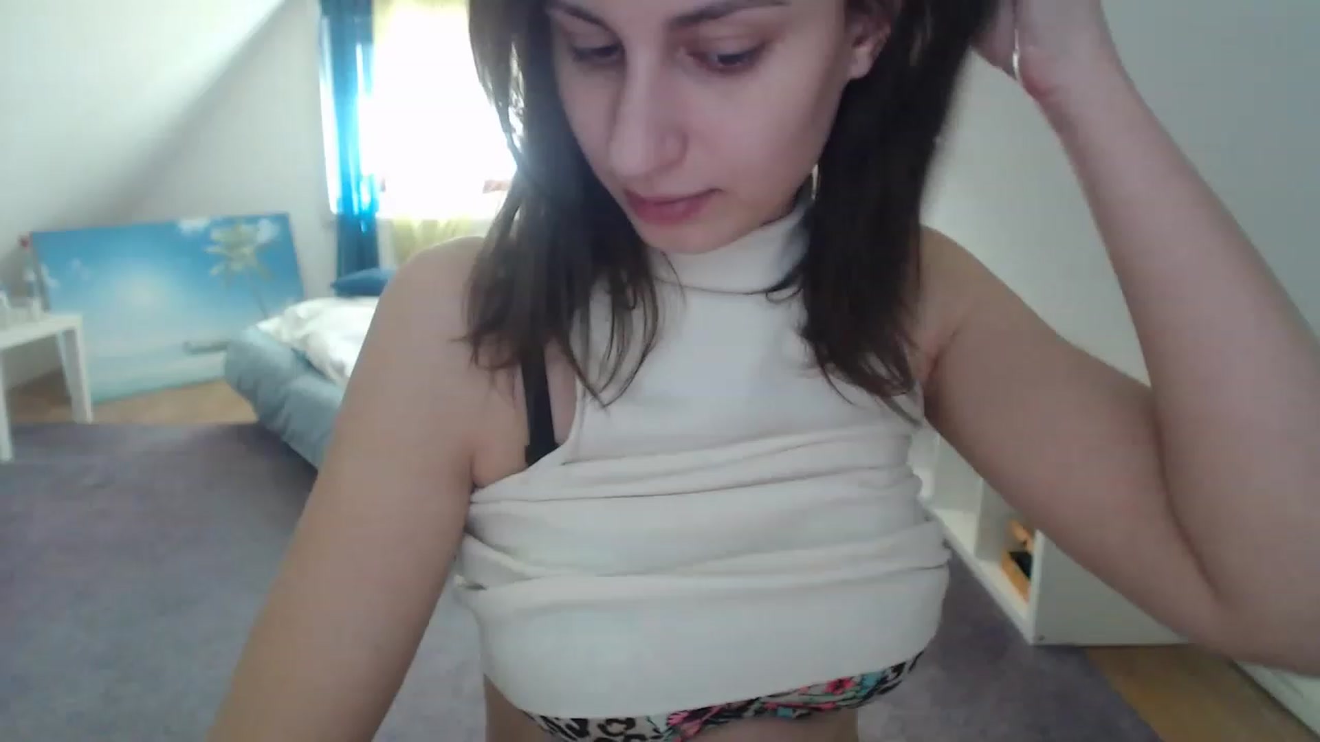 Gallery image thumbnail from Annaabel18's myfreecams stream on, 04/26/2023, 09:09 image 8 of 20