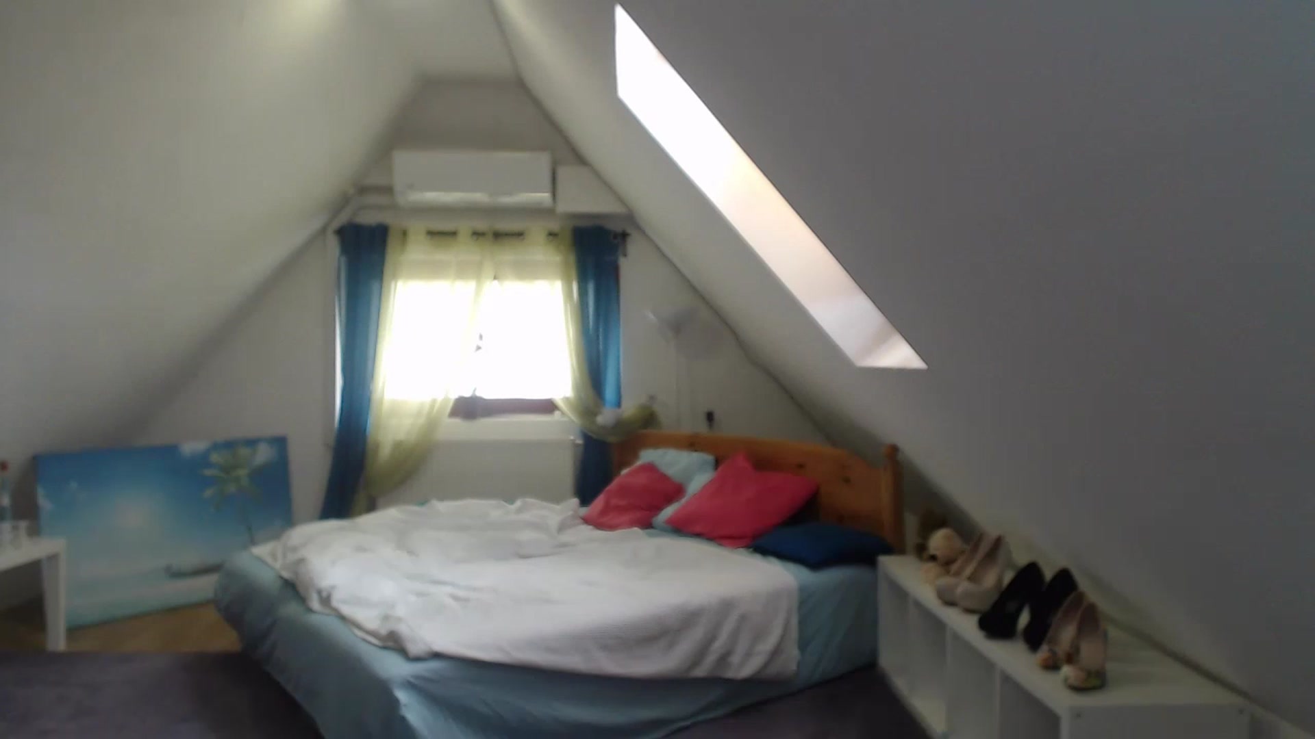 Gallery image thumbnail from Annaabel18's myfreecams stream on, 05/10/2023, 09:10 image 15 of 20
