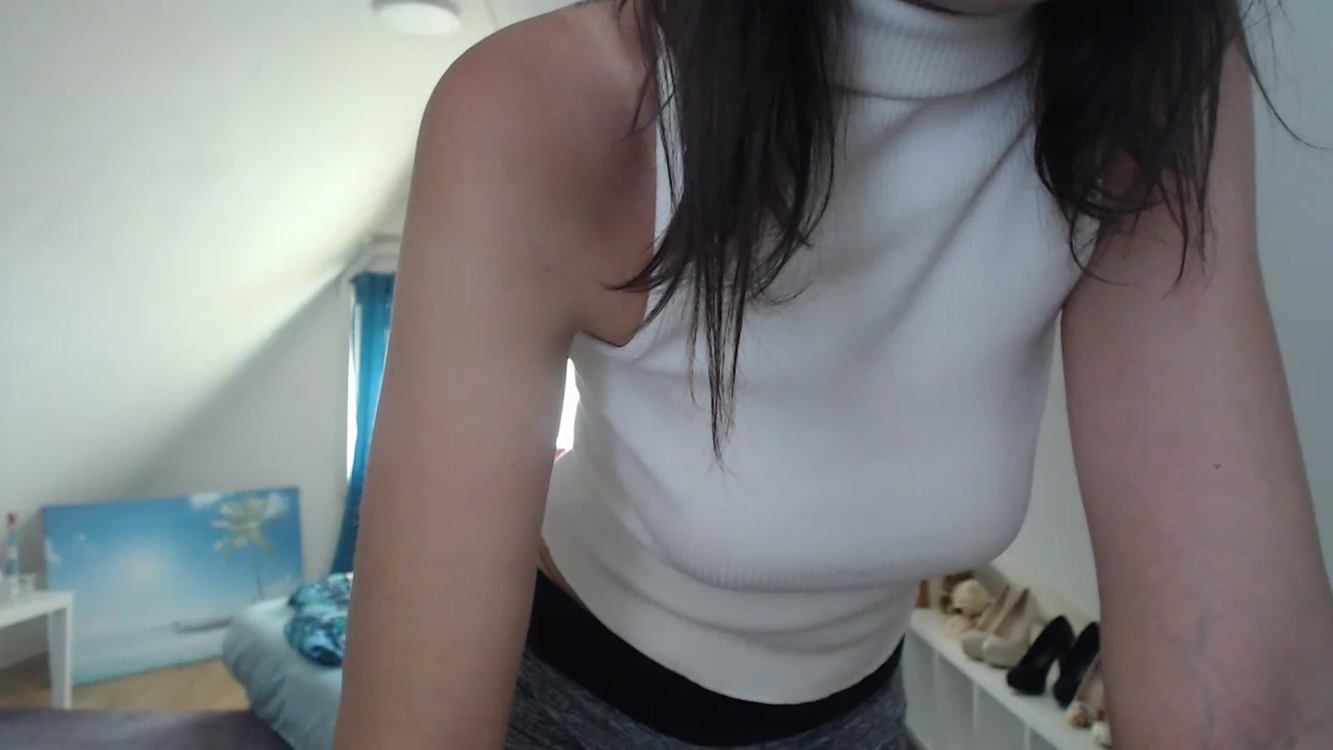 Gallery image thumbnail from Annaabel18's myfreecams stream on, 05/27/2023, 07:58 image 2 of 20
