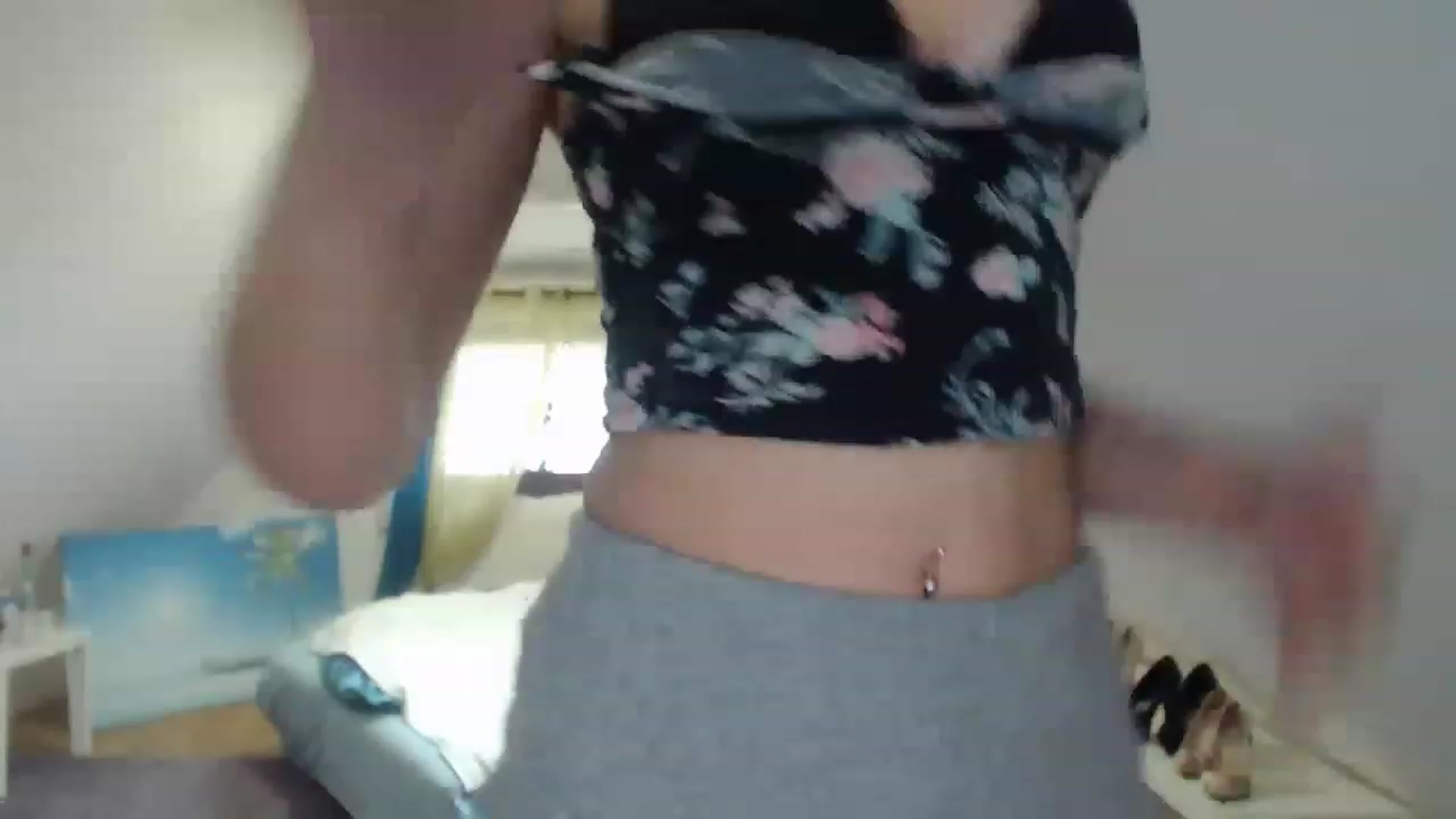 Gallery image thumbnail from Annaabel18's myfreecams stream on, 06/06/2023, 07:05 image 11 of 20